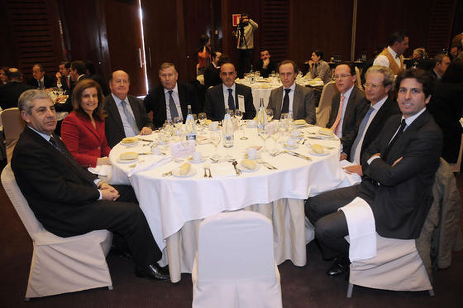 Manuel Damián Álvarez, Fátima Báñez, Juan Manuel Albendea, Alfonso Pérez Moreno, César Contreras, Jaime Tovar, Felipe Granados, Ricardo Barón y Alfonso Pérez Andrés. / Reportaje gráfico: Juan Carlos Vázquez y Victoria Hidalgo