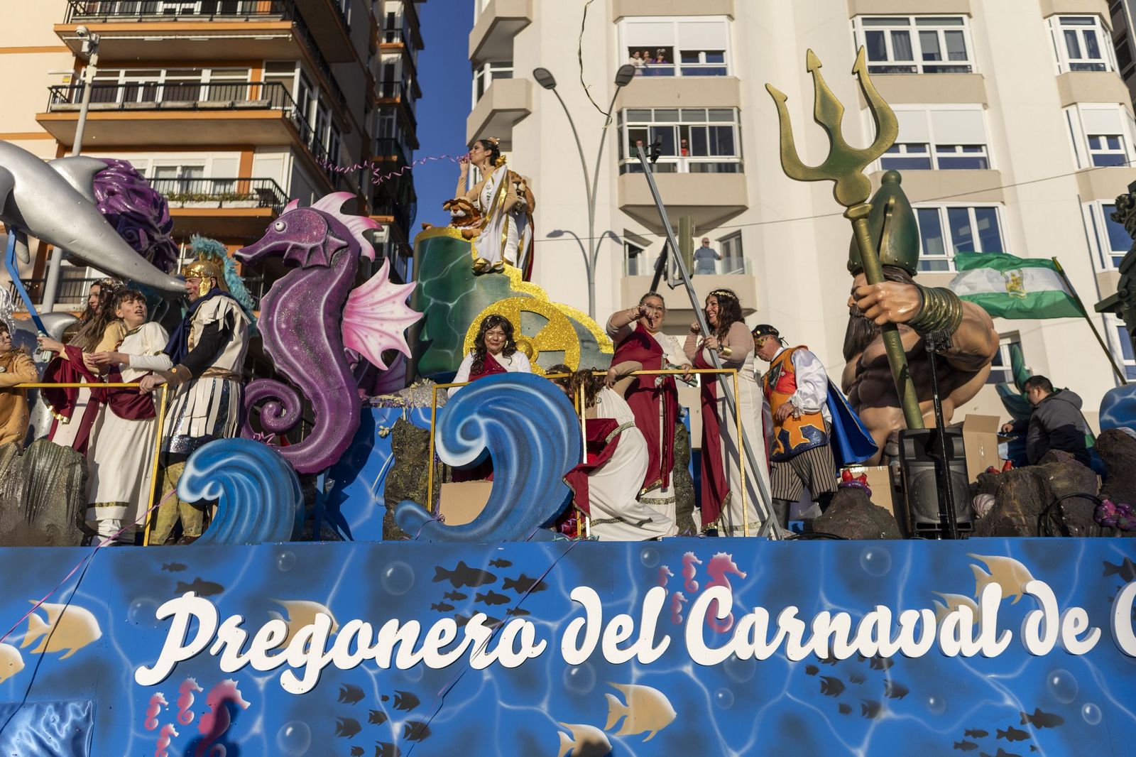 Las mejores imágenes de la Cabalgata del Carnaval de Cádiz 2026