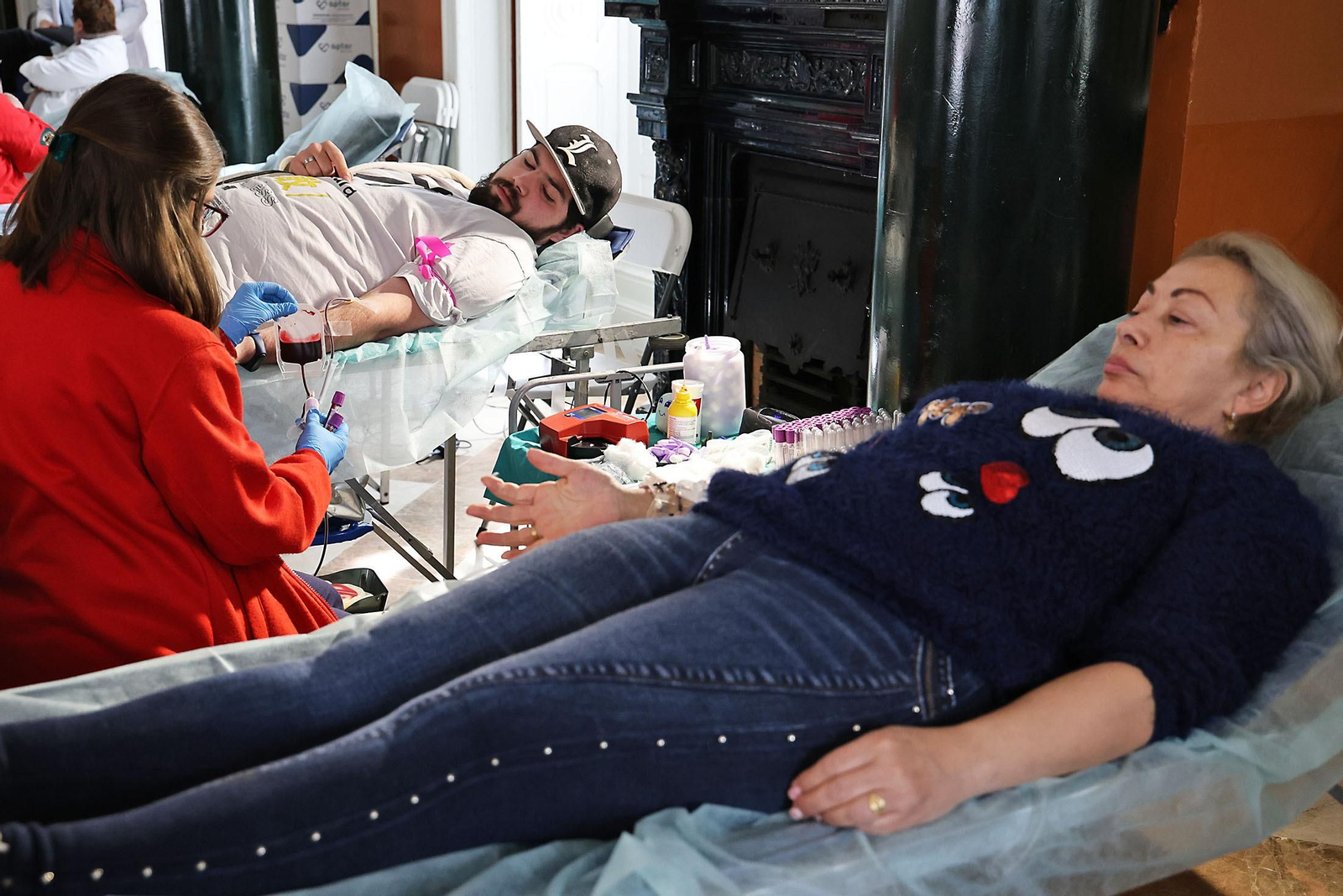 Imágenes de la primera macrocolecta de sangre de este año en Huelva