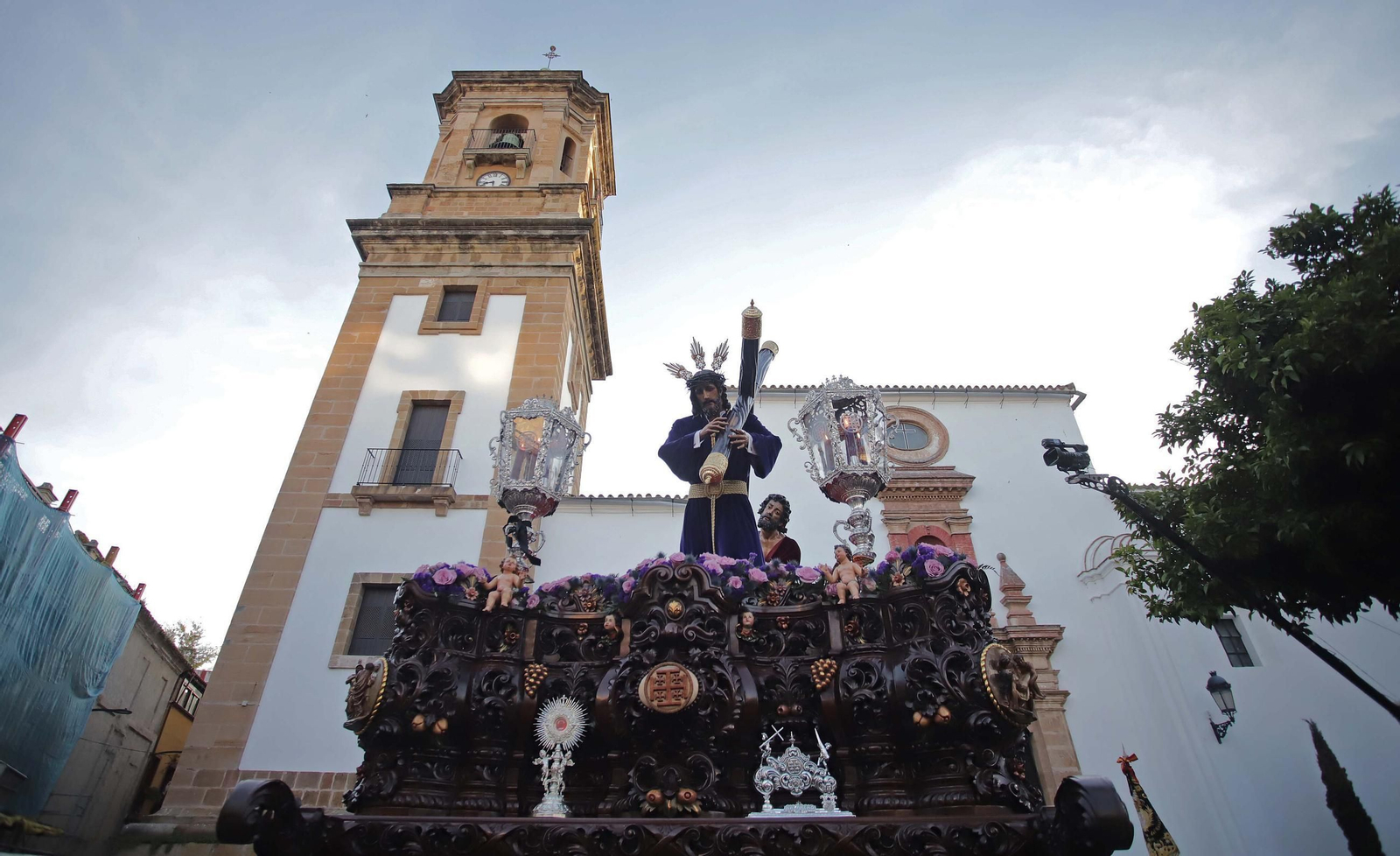 Fotos del Jueves Santo en Algeciras: Tres Caídas y Nazareno