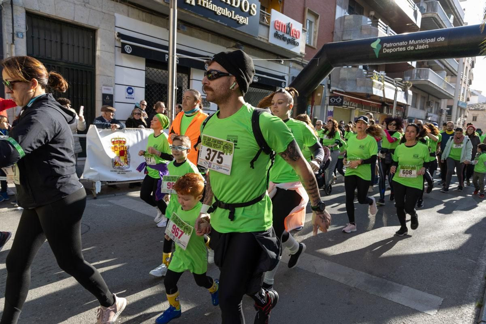 Deporte y solidaridad se unen en la IV Carrera Popular IES San Juan Bosco, en imágenes