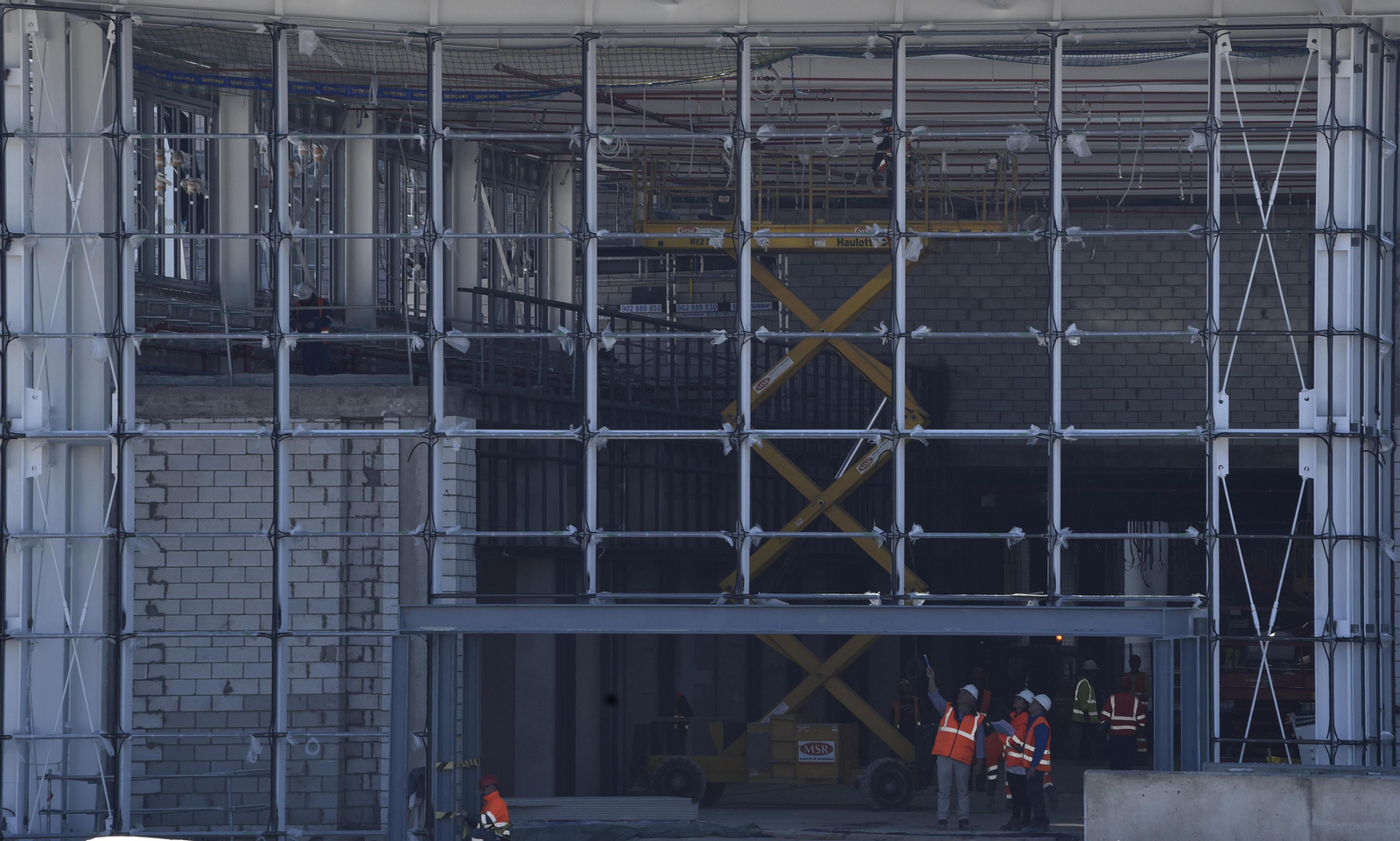 Estado actual de las obras del centro comercial Lagoh de Palmas Altas. Febrero de 2019