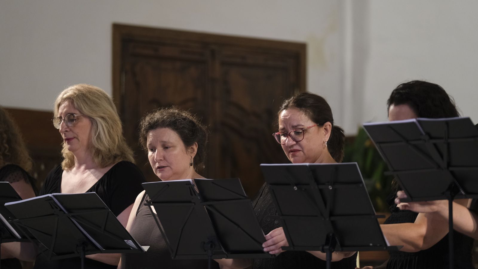 Imágenes de la actuación de Íliber Ensemble y el Coro Tomás Luis de Victoria en el XXI Festival de Música Renacentista y Barroca de Vélez Blanco