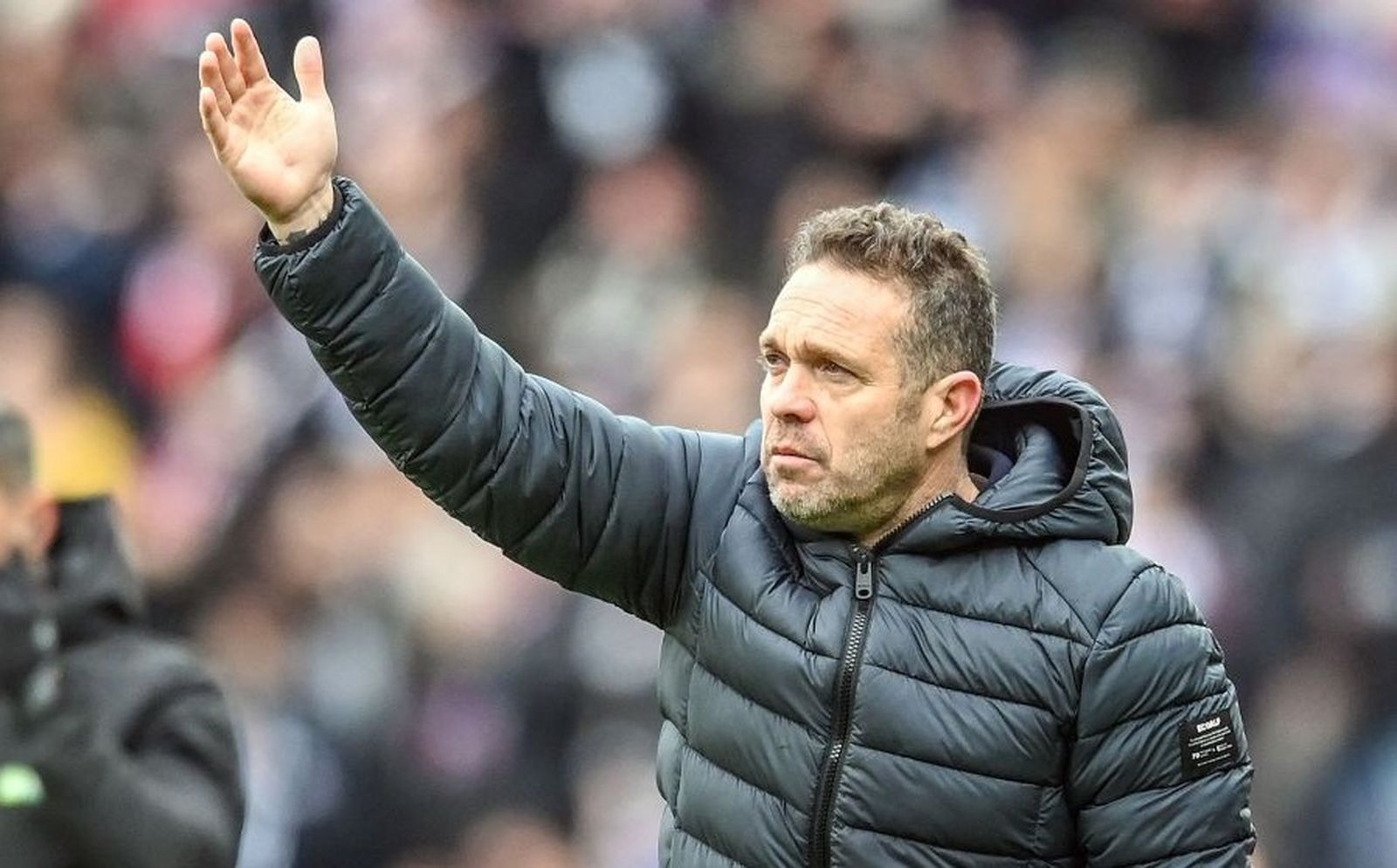 Tevenet da órdenes durante un duelo del Valladolid.