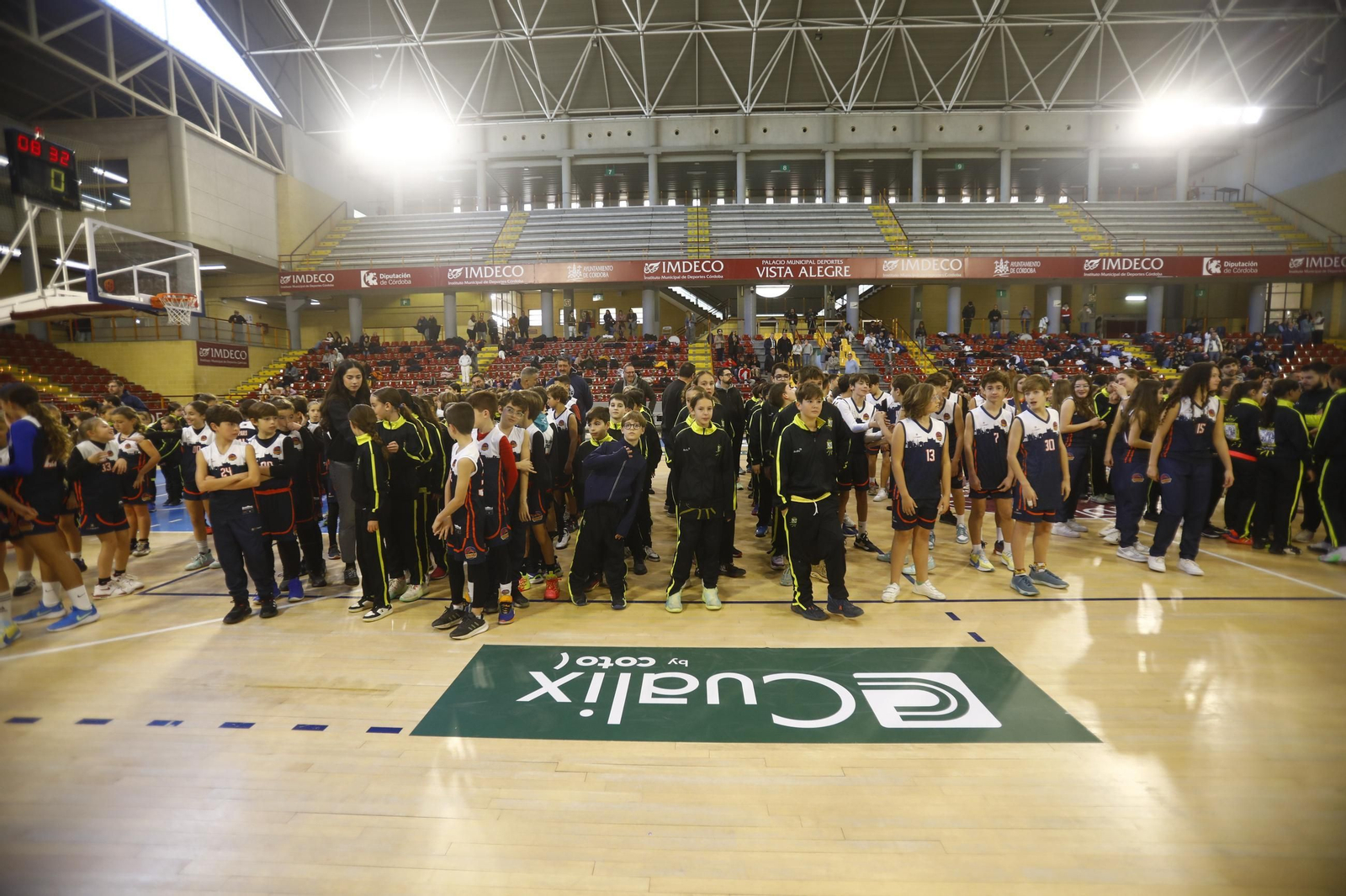 Las mejores fotos del ambiente en Vista Alegre para el Coto Córdoba - Zornotza