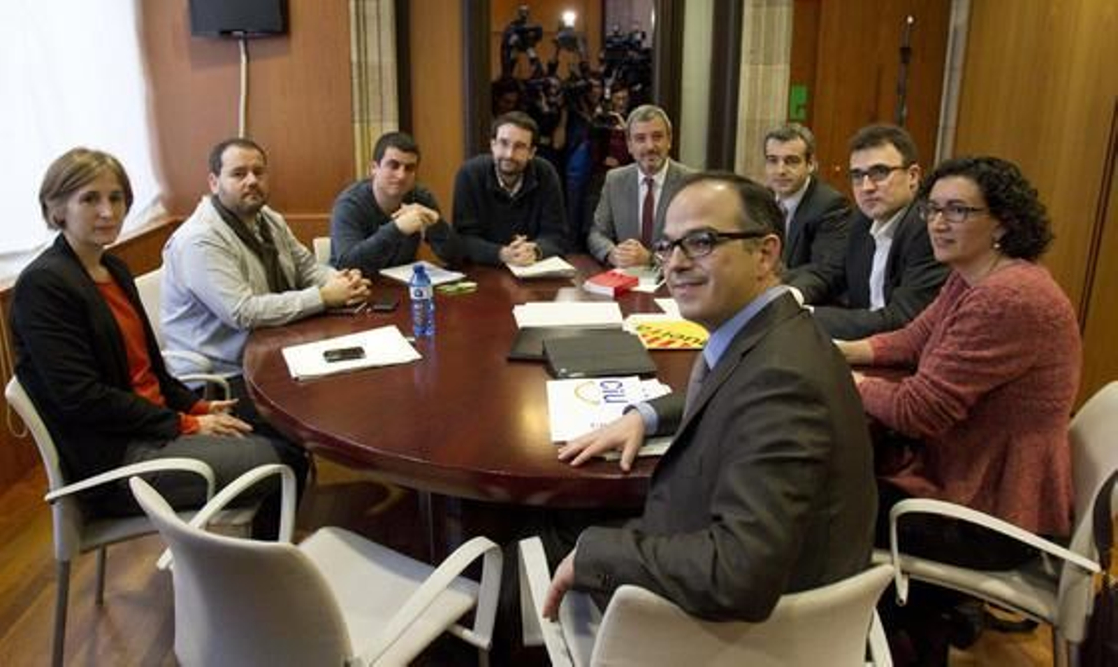Los partidos catalanes negocian la declaración pendientes de que el PSC flexibilice su postura