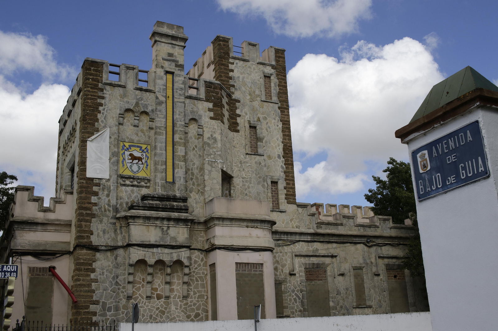 Una vista exterior del Castillito de Bajo de Guía.