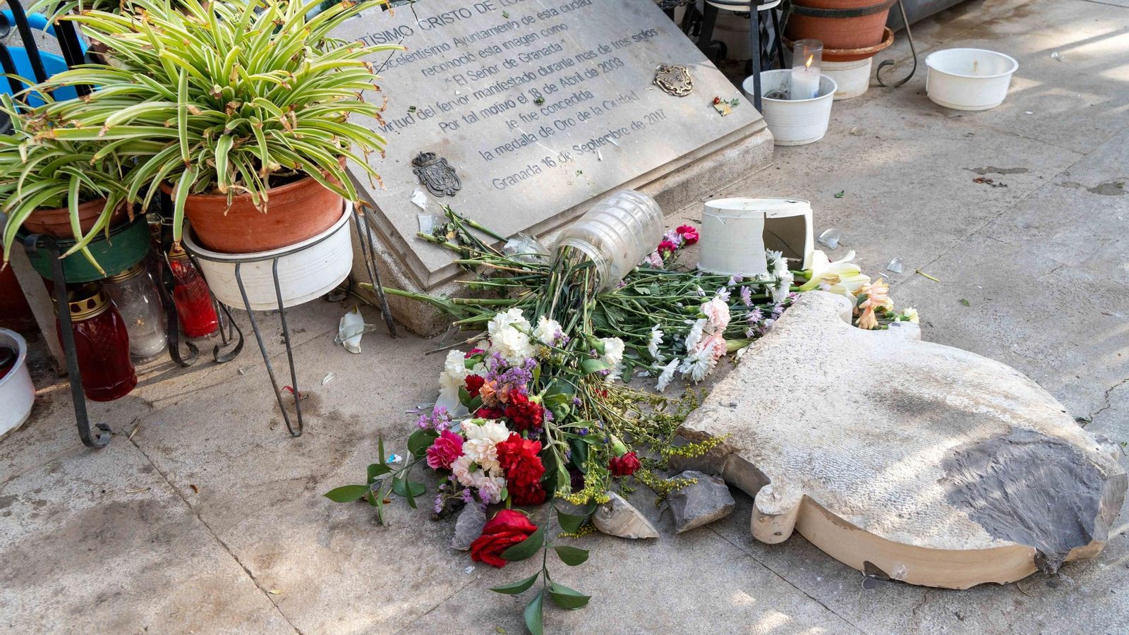 Desperfectos visibles en el Cristo de los Favores