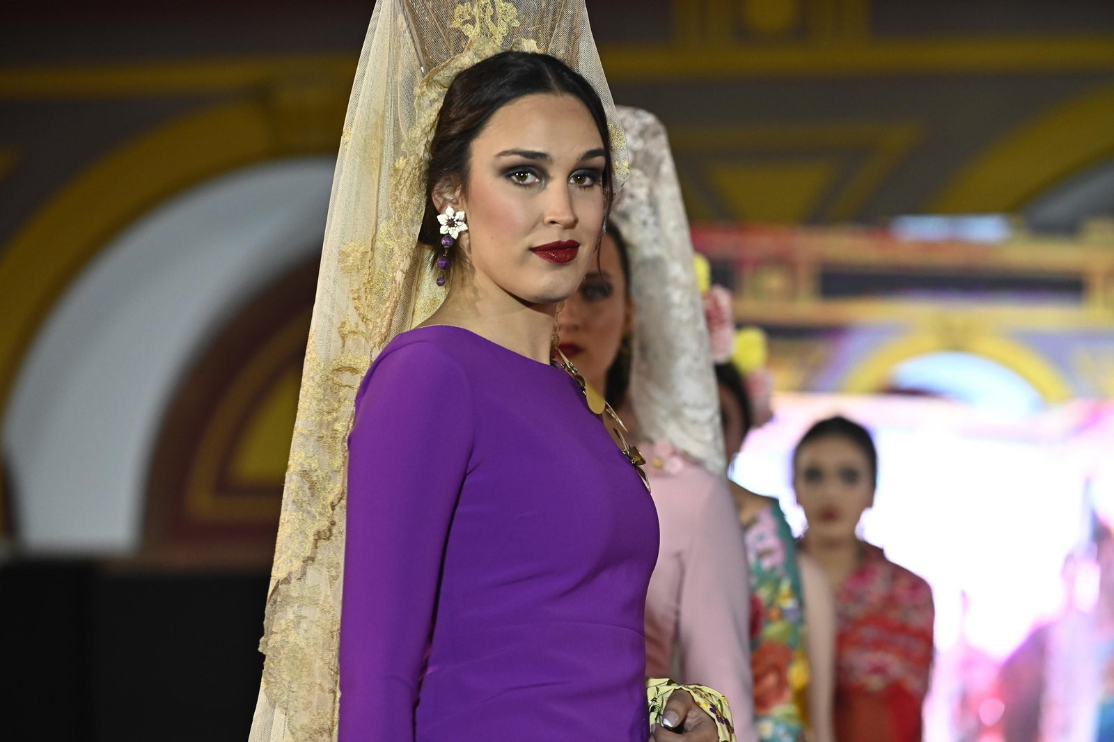 El desfile de Ángeles Espinar y Maite Cárdenas en Pasarela Huelva Flamenca 2022, todas las fotos