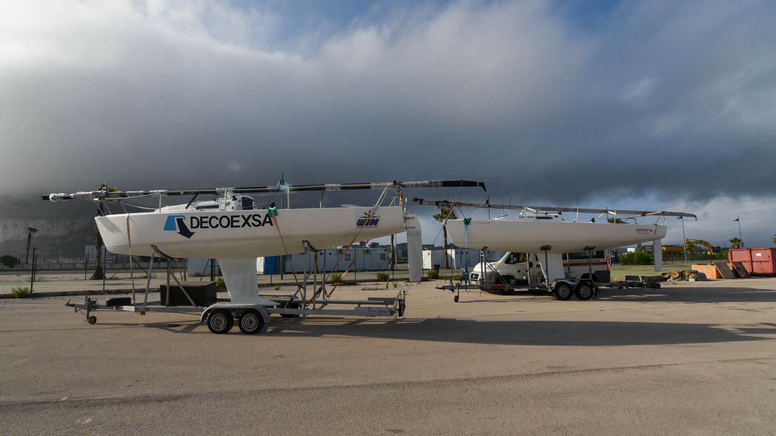 Fotos de los preparativos de la regata de vela J80 del Campeonato de España