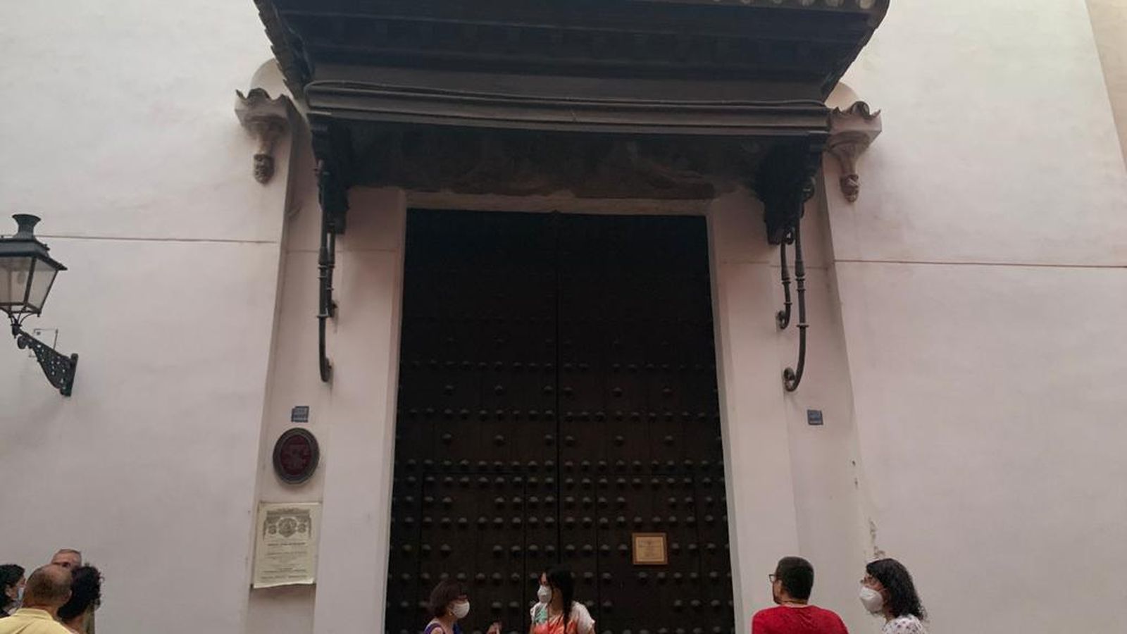 Fachada del convento de Las Teresas.