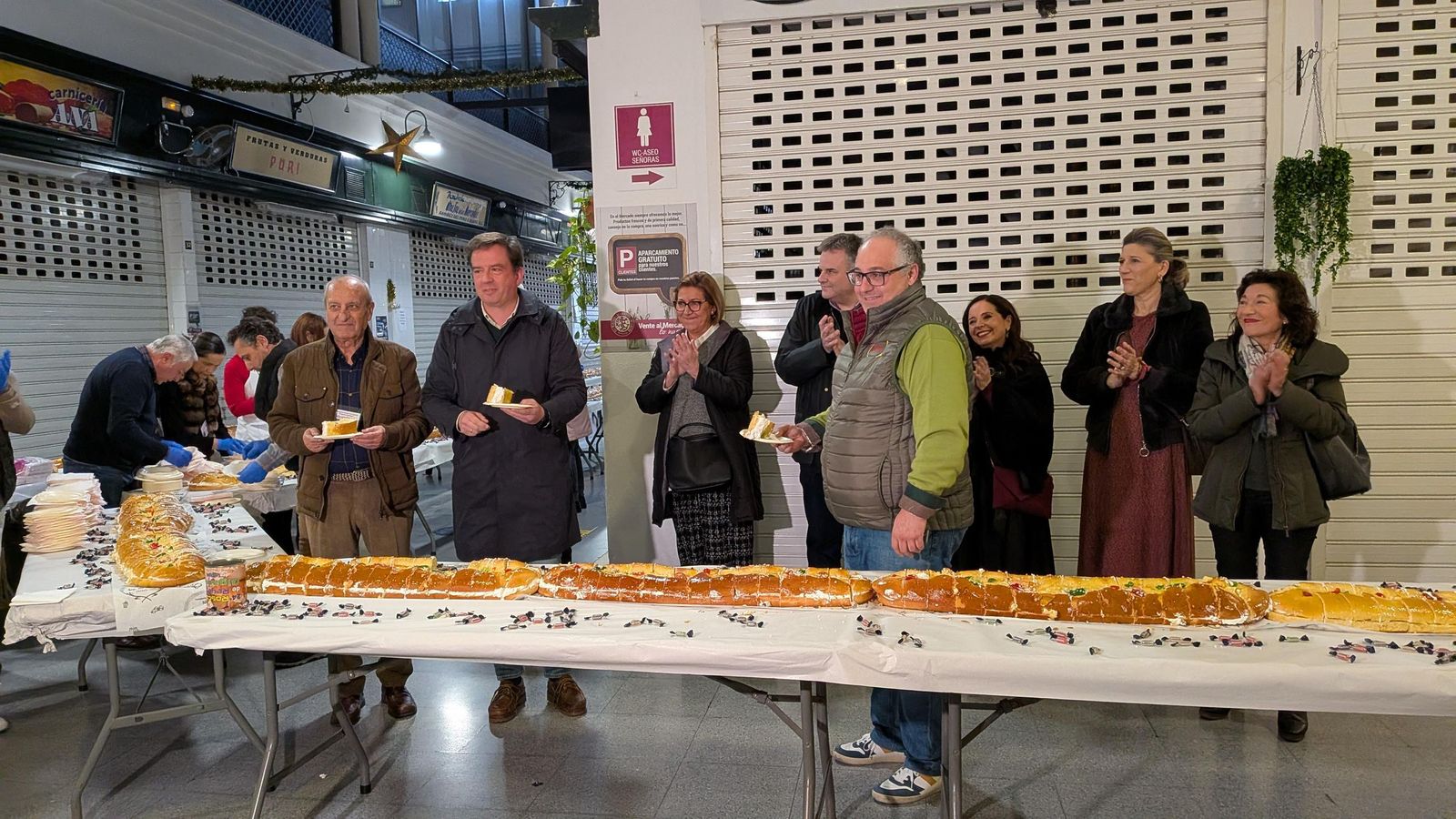 Degustación del roscón de reyes gigante en Lucena