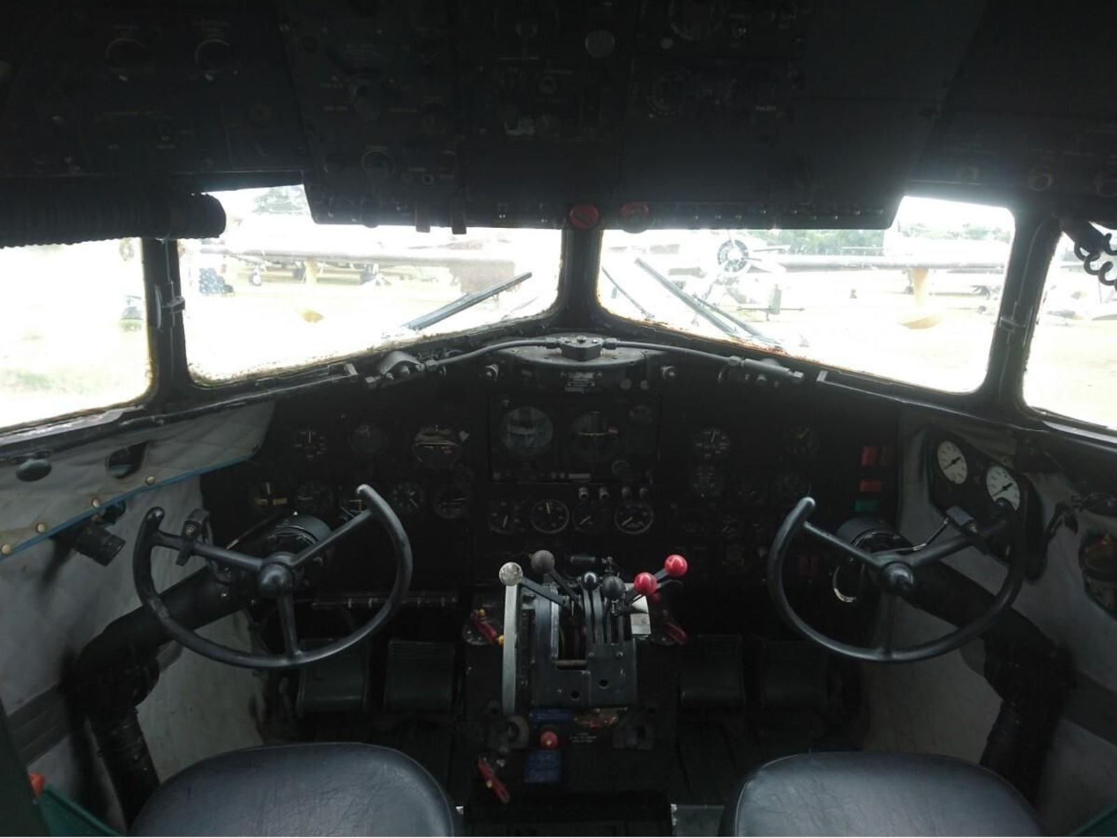 Interior de un C47 expuesto en el Museo de Cuatro Vientos en Madrid similar al accidentado.