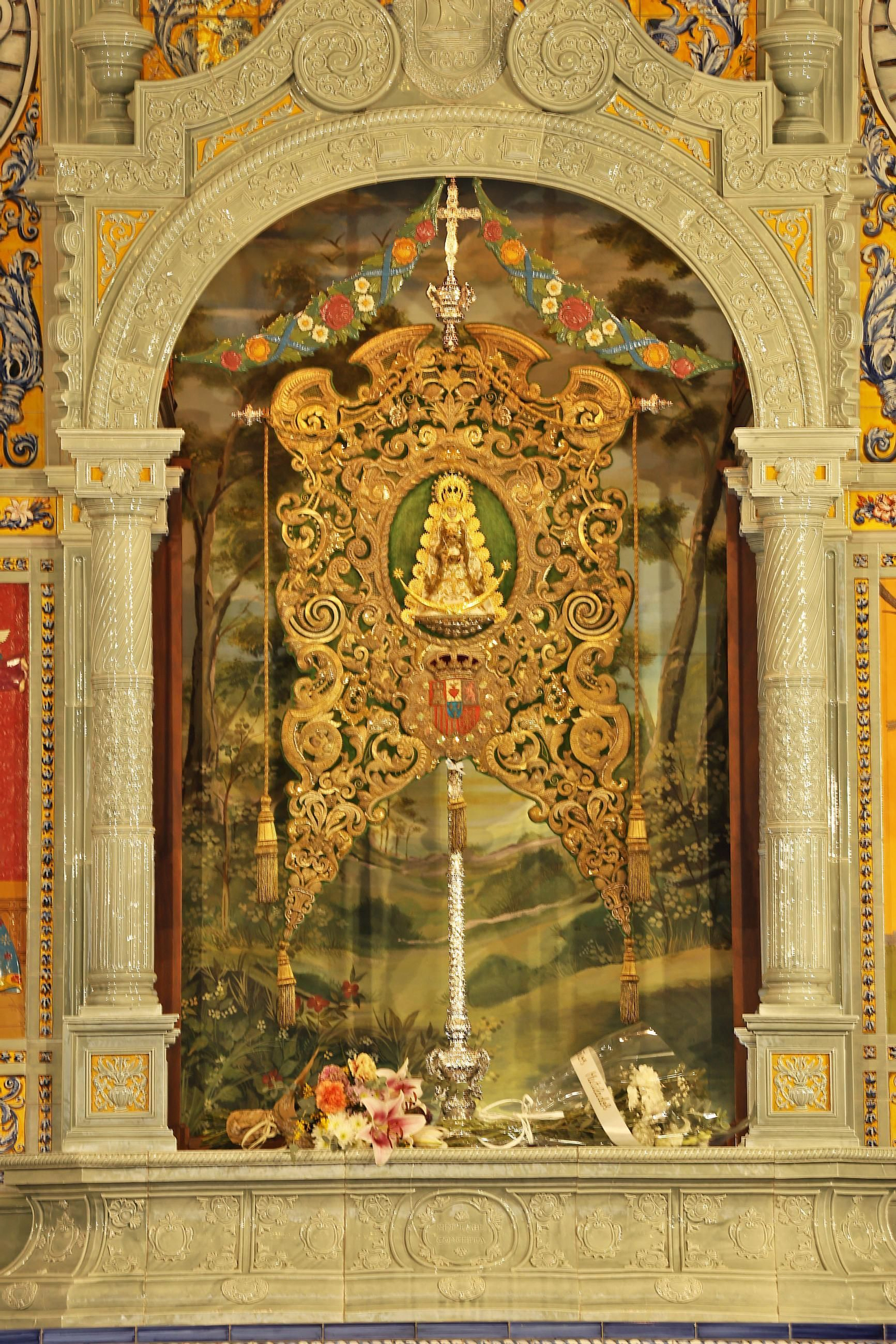 Ambiente en la Hermandad de Huelva tras el regreso de su Simpecado