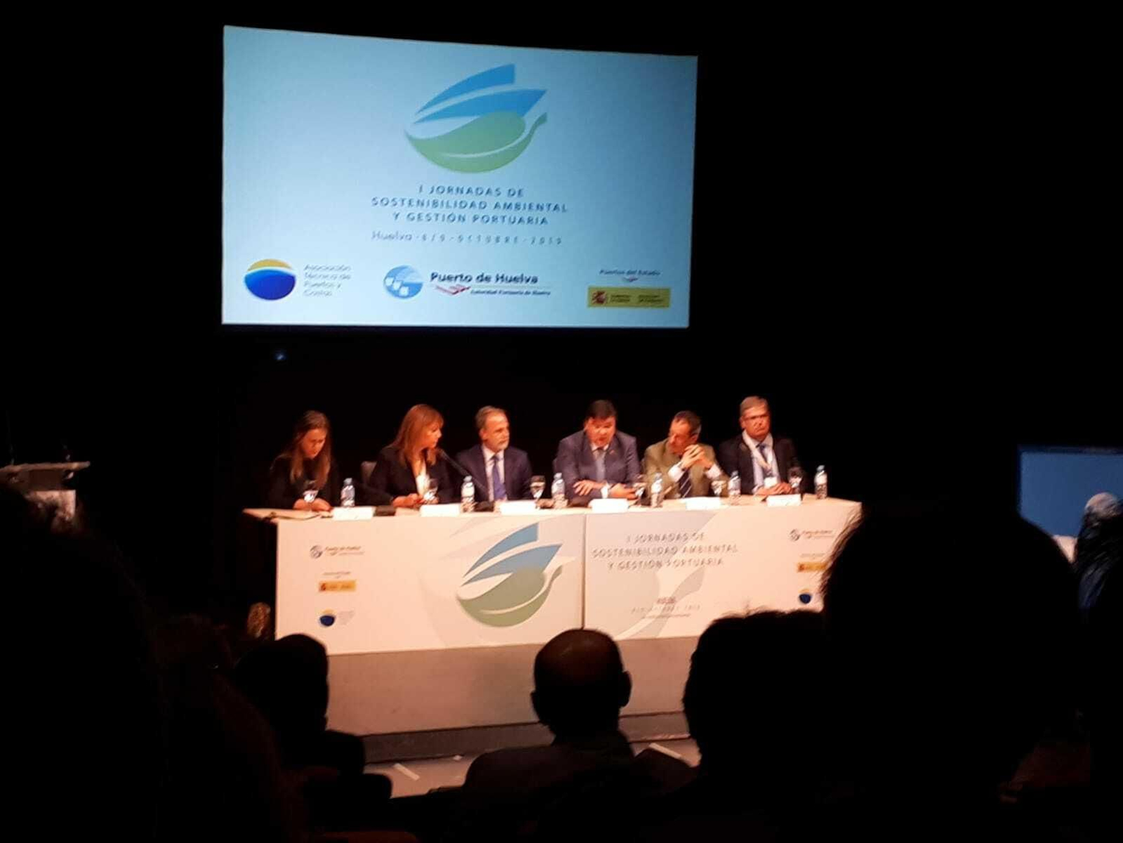 El Puerto de Huelva defiende su estrategia ambiental como generadora de valor