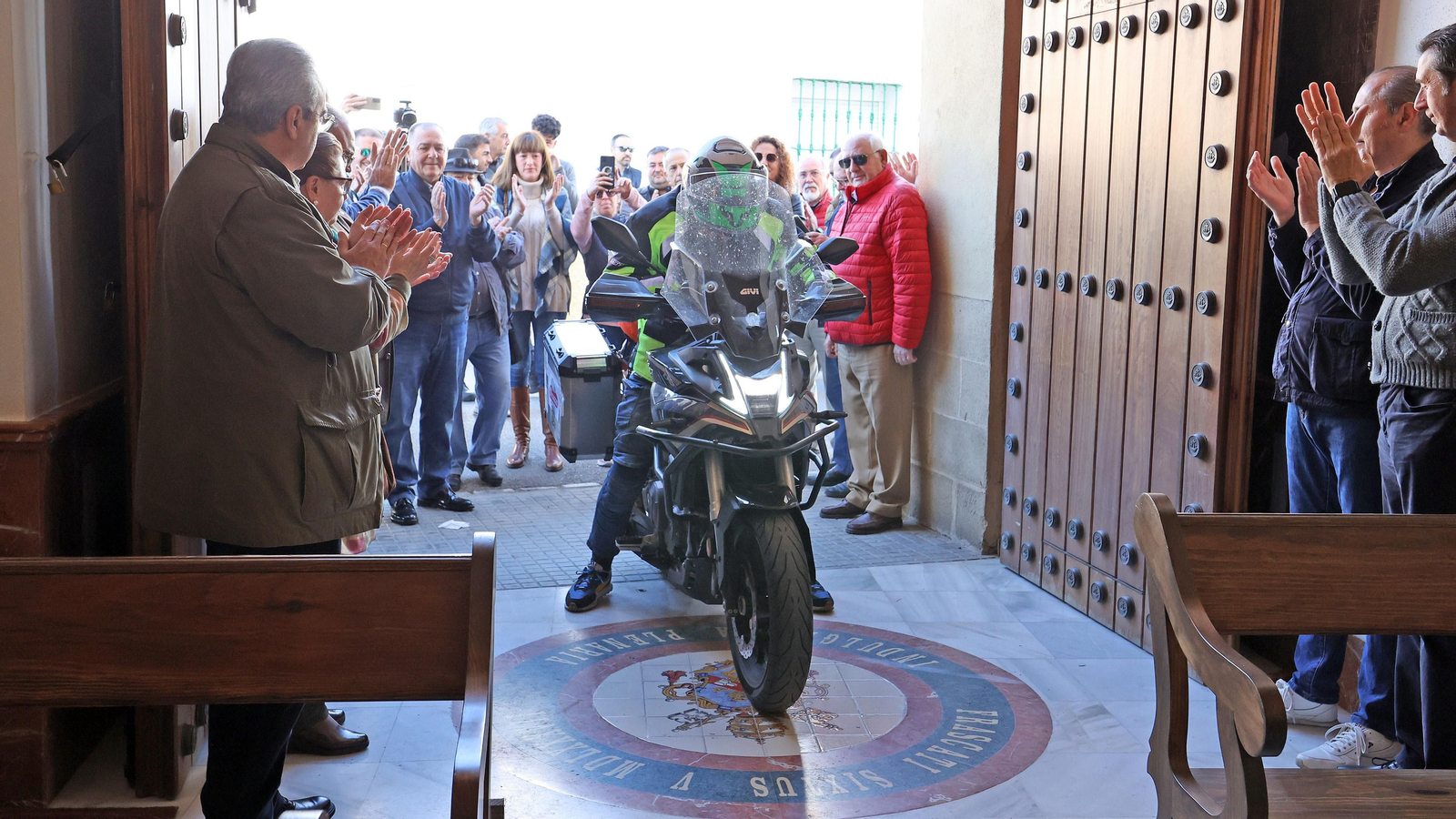 Prudencio Macías, motero enfermo de Esclerosis Múltiple que ha dado la vuelta a España en moto desde Jerez