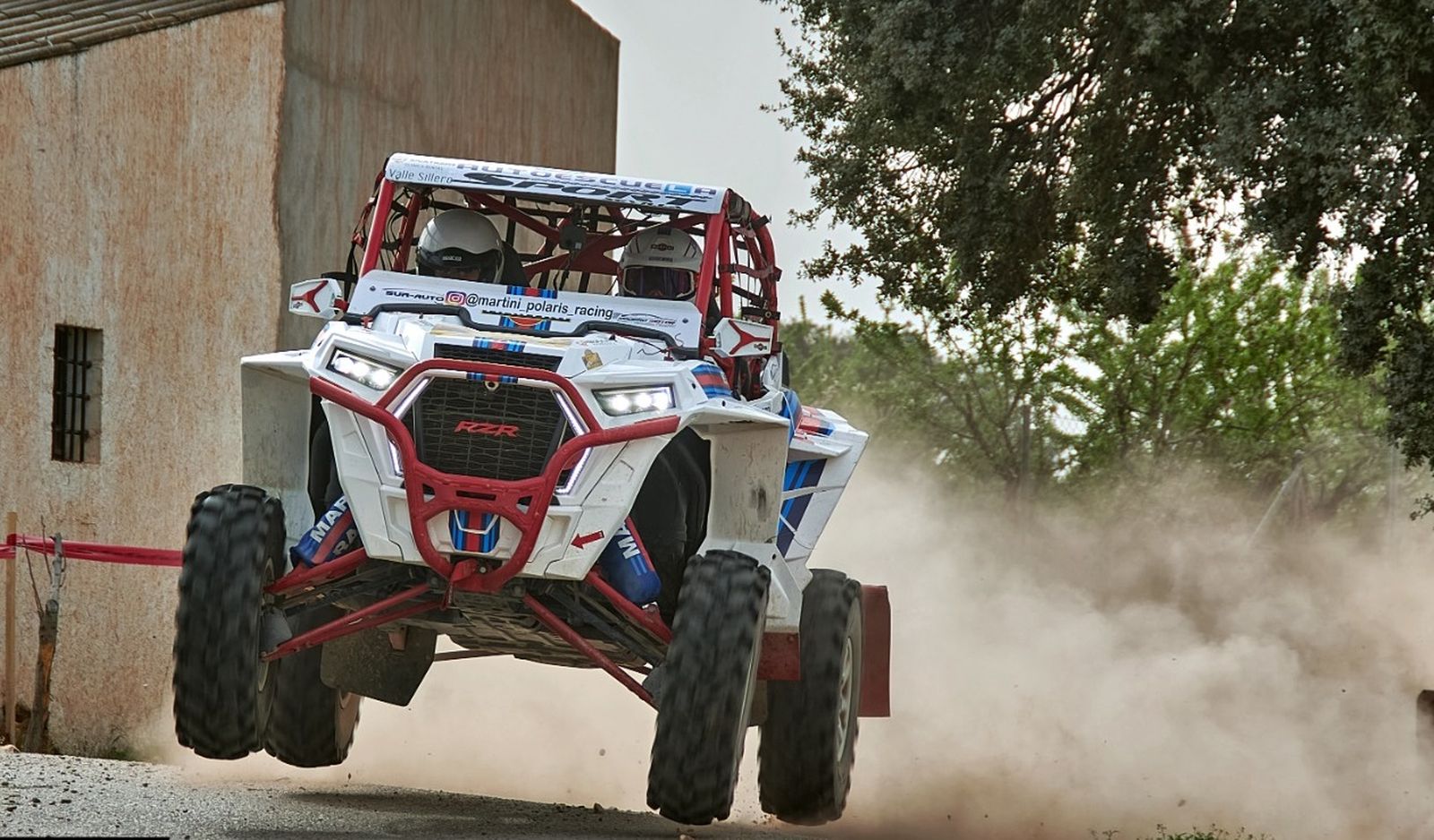 Uno de los coches participantes en la prueba.