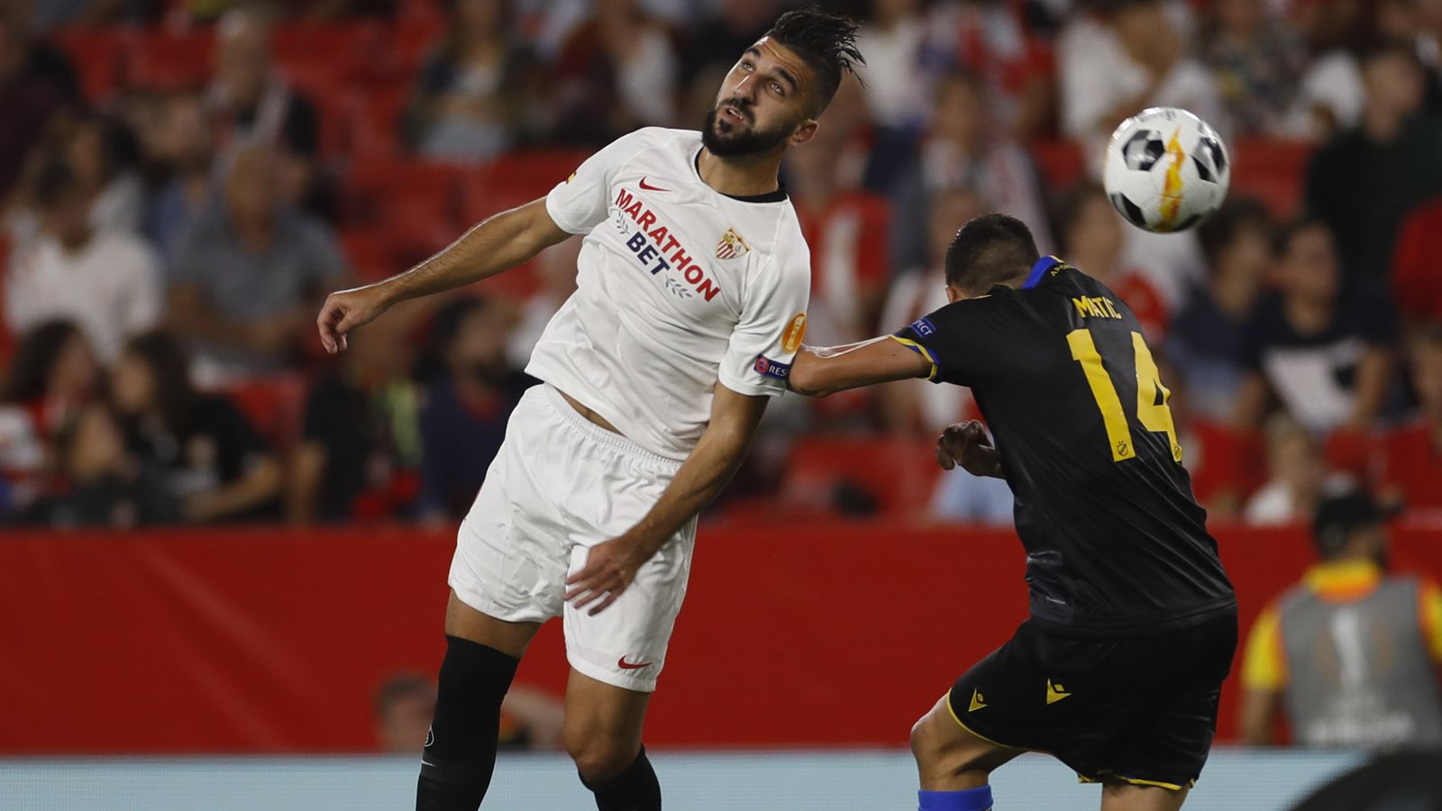 Las fotos del Sevilla-Apoel