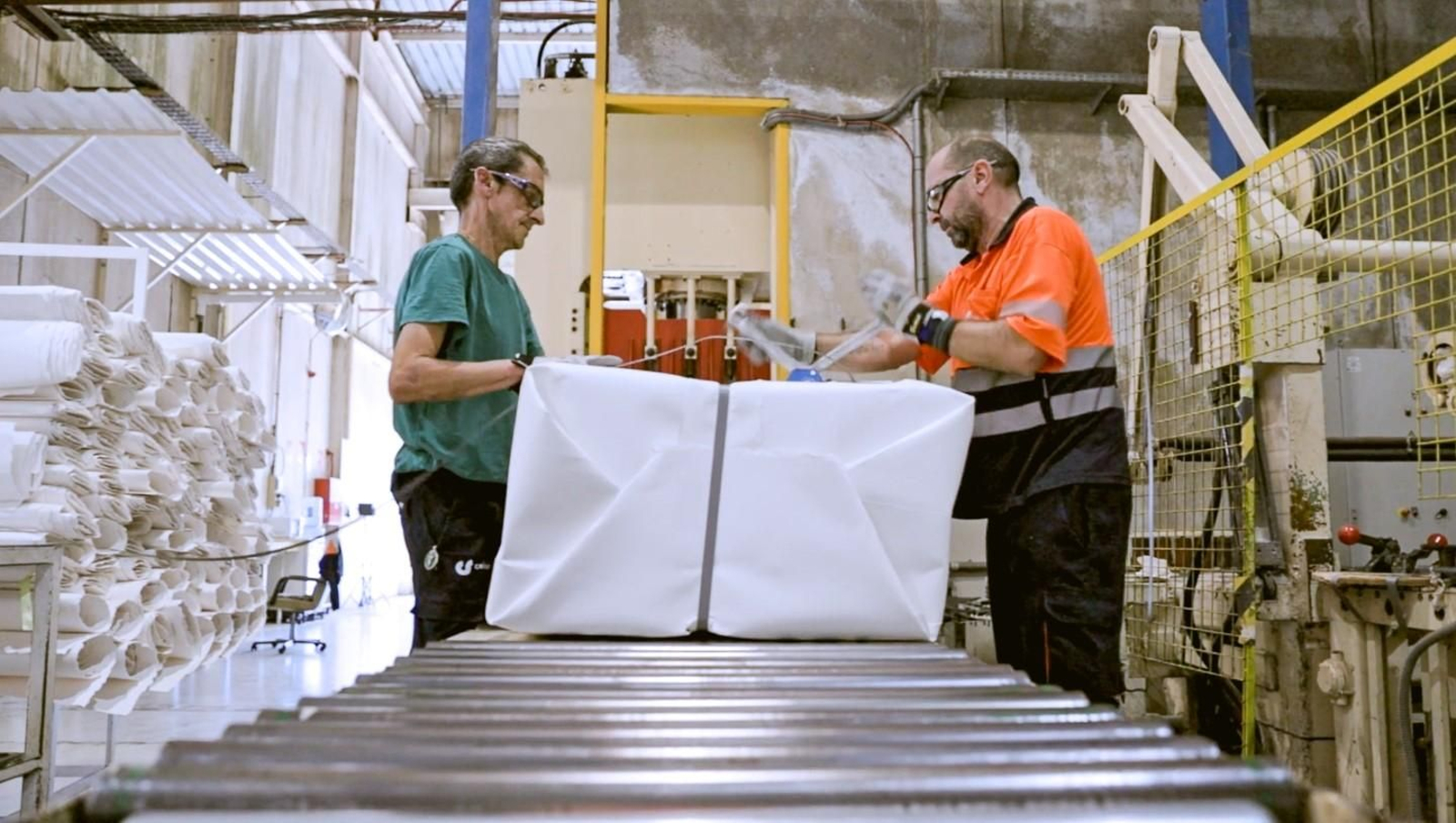 Desde Guadix al mundo: así es cómo Cotton South produce papel moneda con desechos de algodón