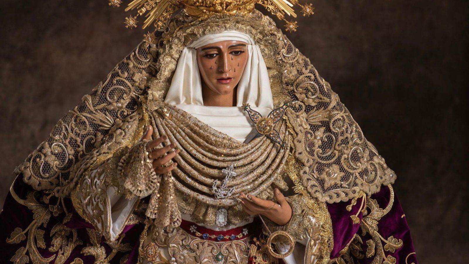 La Esperanza de Triana tras la restauración practicada por Pedro Manzano.