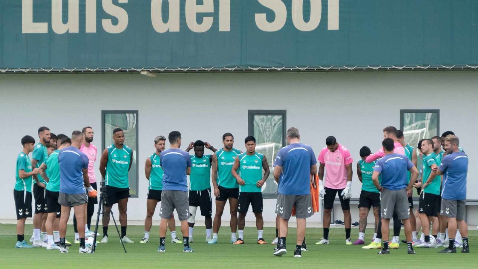 Último entrenamiento del Real Betis antes de medirse al Elche