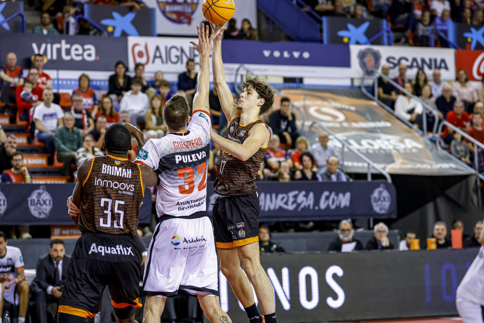 Mario Saint-Supéry, 13 puntos y varios highlights ante el Granada