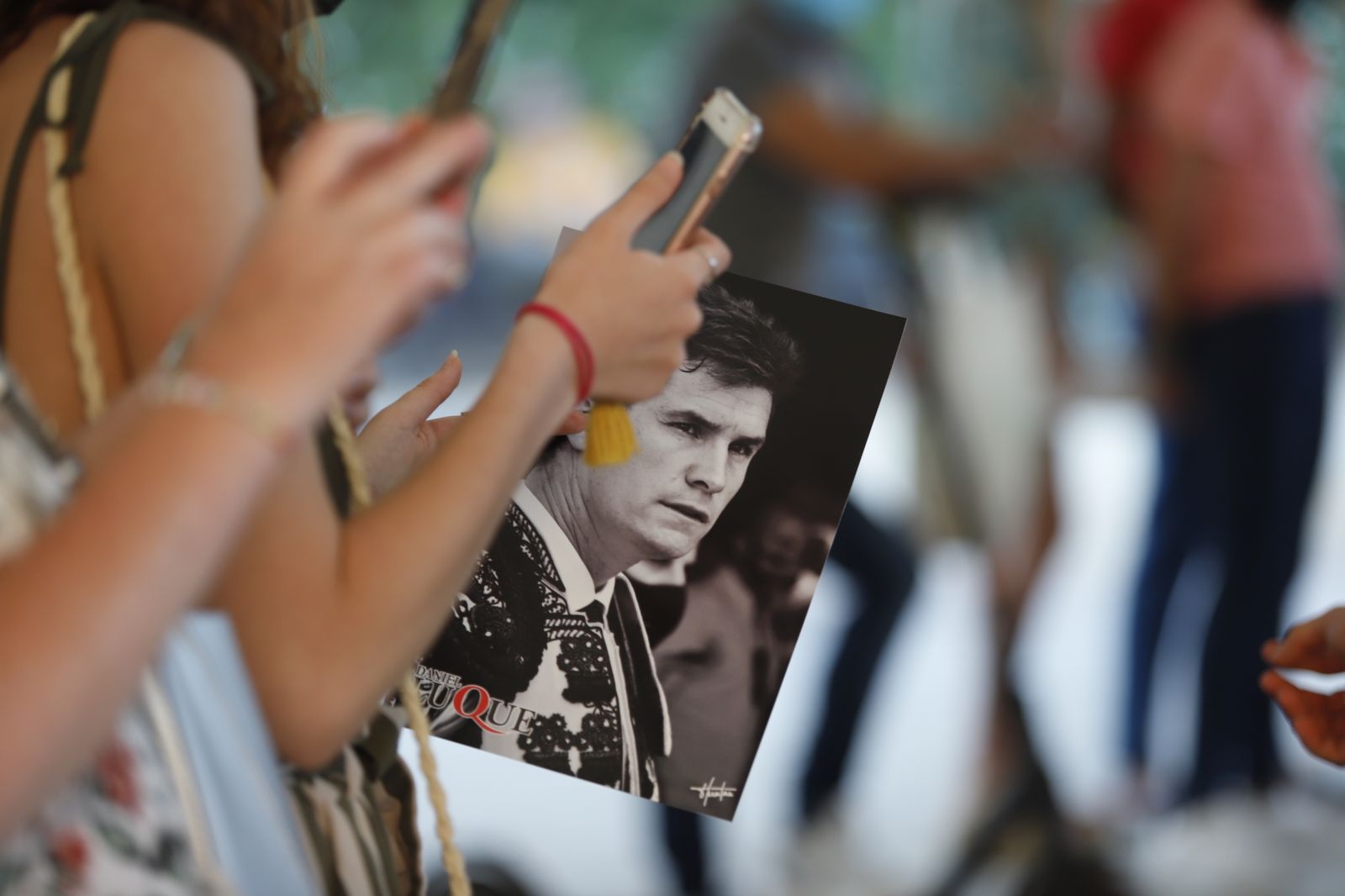 El diestro Daniel Luque lleva a cabo la 'Escuela de Toreo en las calles de Huelva'