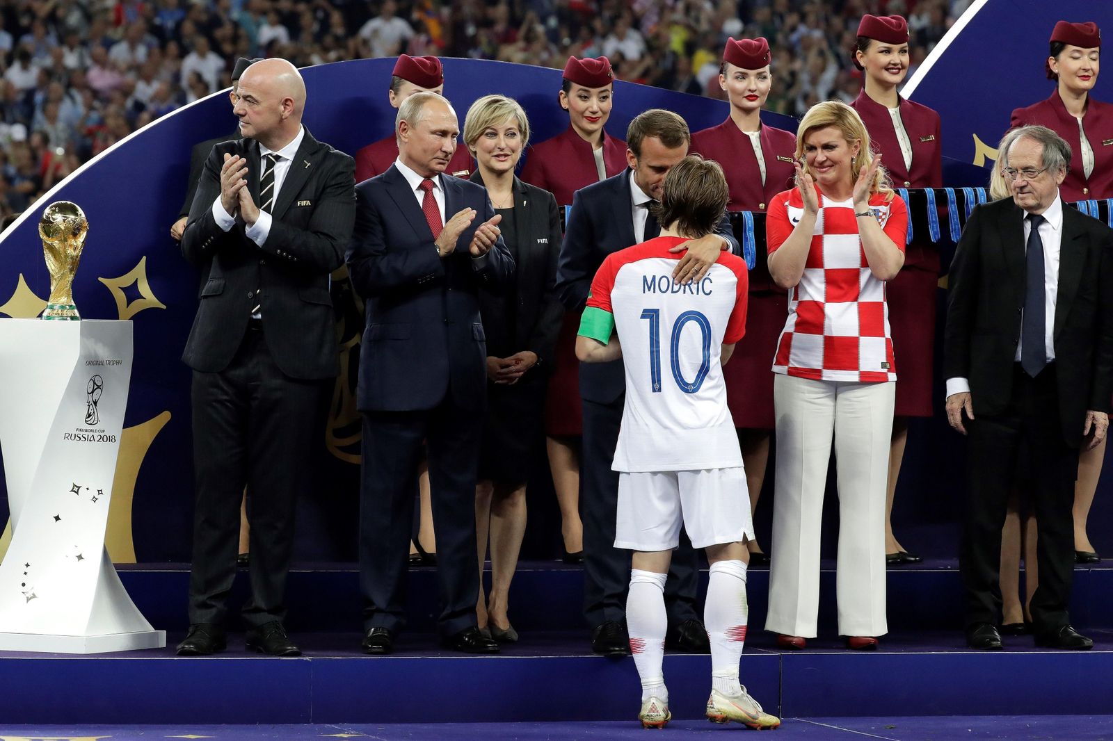 Modric, pequeño gigante, mejor jugador del Mundial