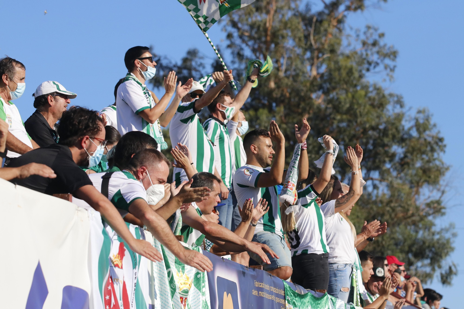 La victoria del Córdoba CF ante el CD Coria, en imágenes