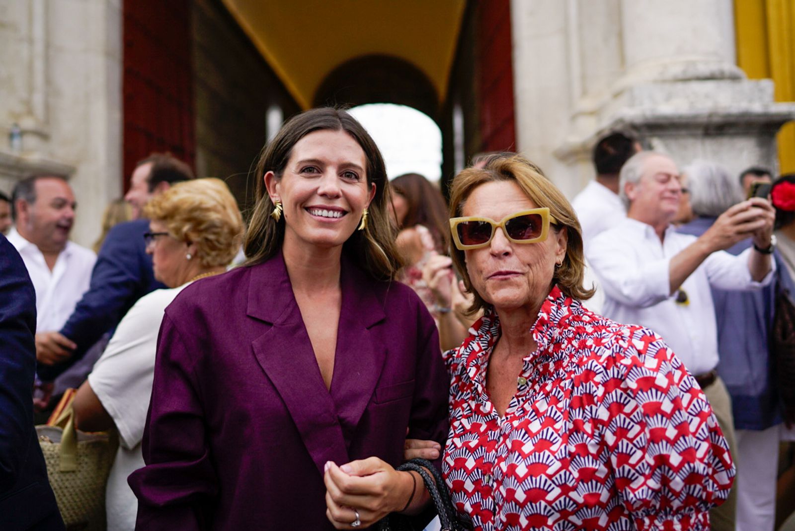Mercedes Mayoral Figueroa y Isabel Juarez Mayoral (2)