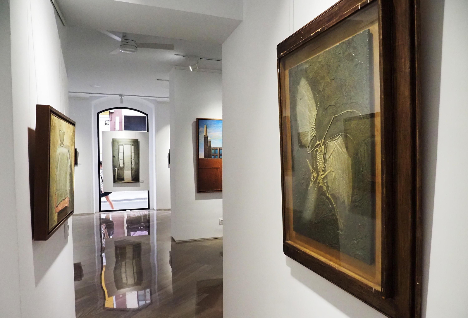 Enrique Romero Santana regresa a Lepe y pone en marcha la primera galería de arte de la ciudad.