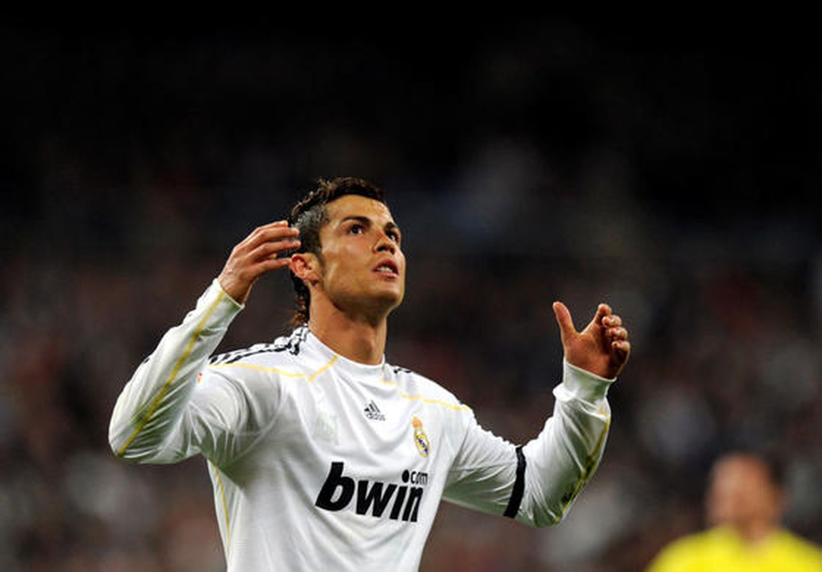 El Barcelona da un golpe casi definitivo a la Liga en el Santiago Bernabéu. / AFP