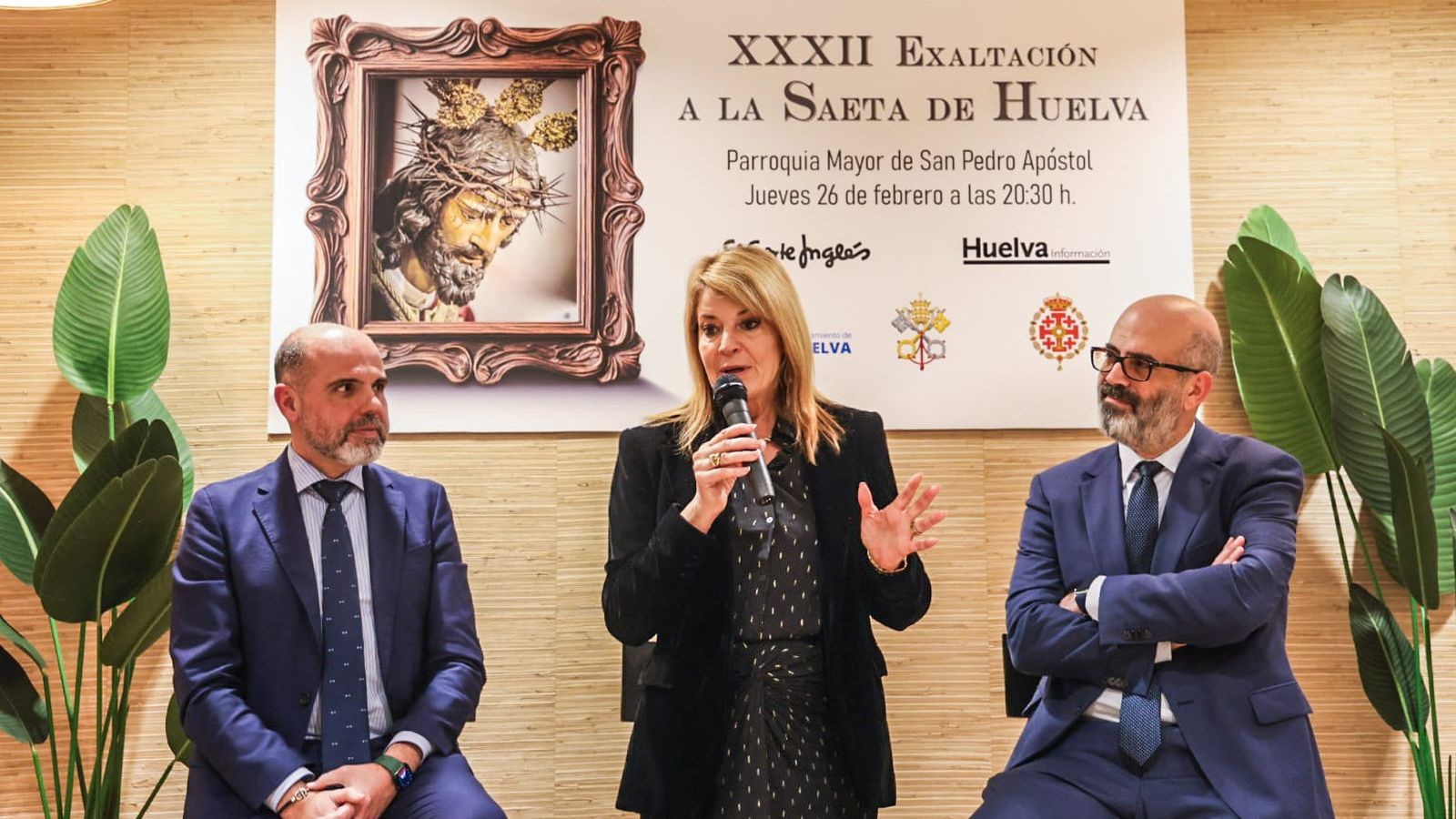 Francisco Mendoza, Pilar Miranda y Javier Ronchel en la presentación.