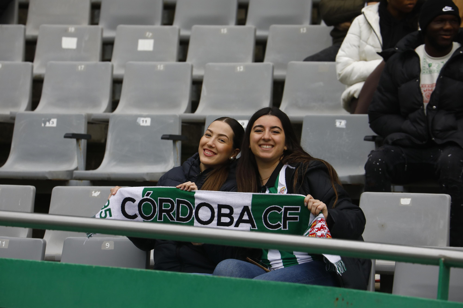El ambiente en las gradas de El Arcángel para el Córdoba CF - Cultural Leonesa, en imágenes