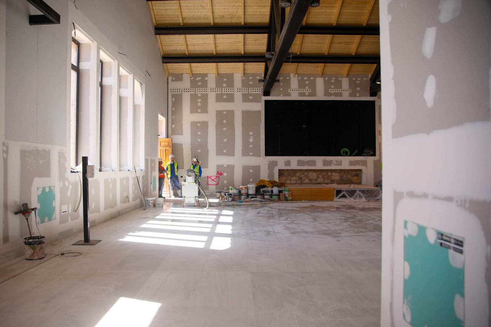 Las imágenes de la visita a la obras del Puerto de Almería