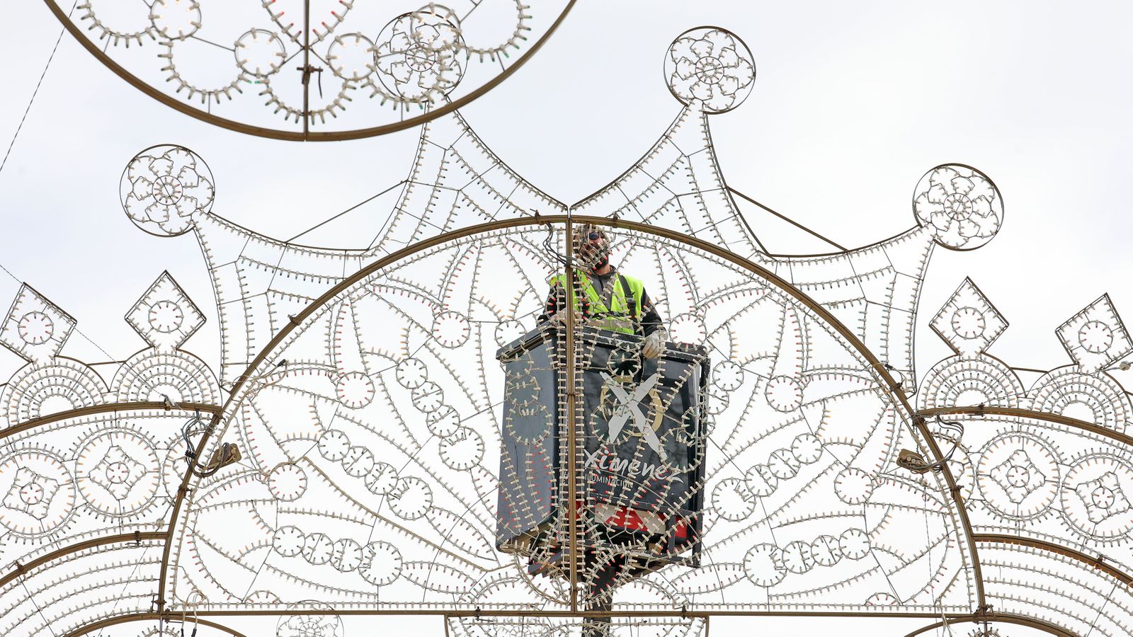 Preparativos en la Feria del Caballo 2024 de Jerez