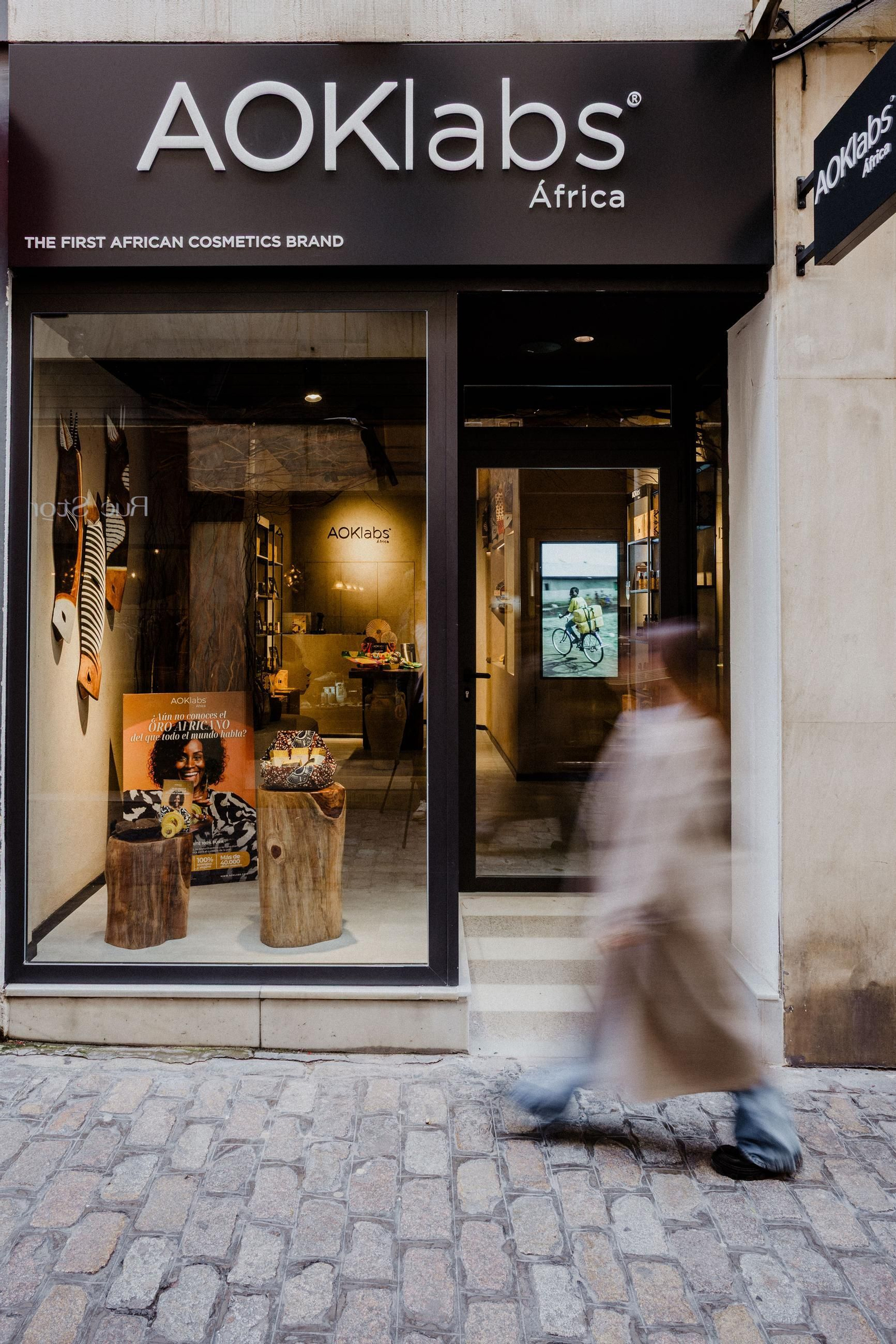 La nueva tienda de AOKlabs en Sevilla, en la calle Muñoz Olivé.