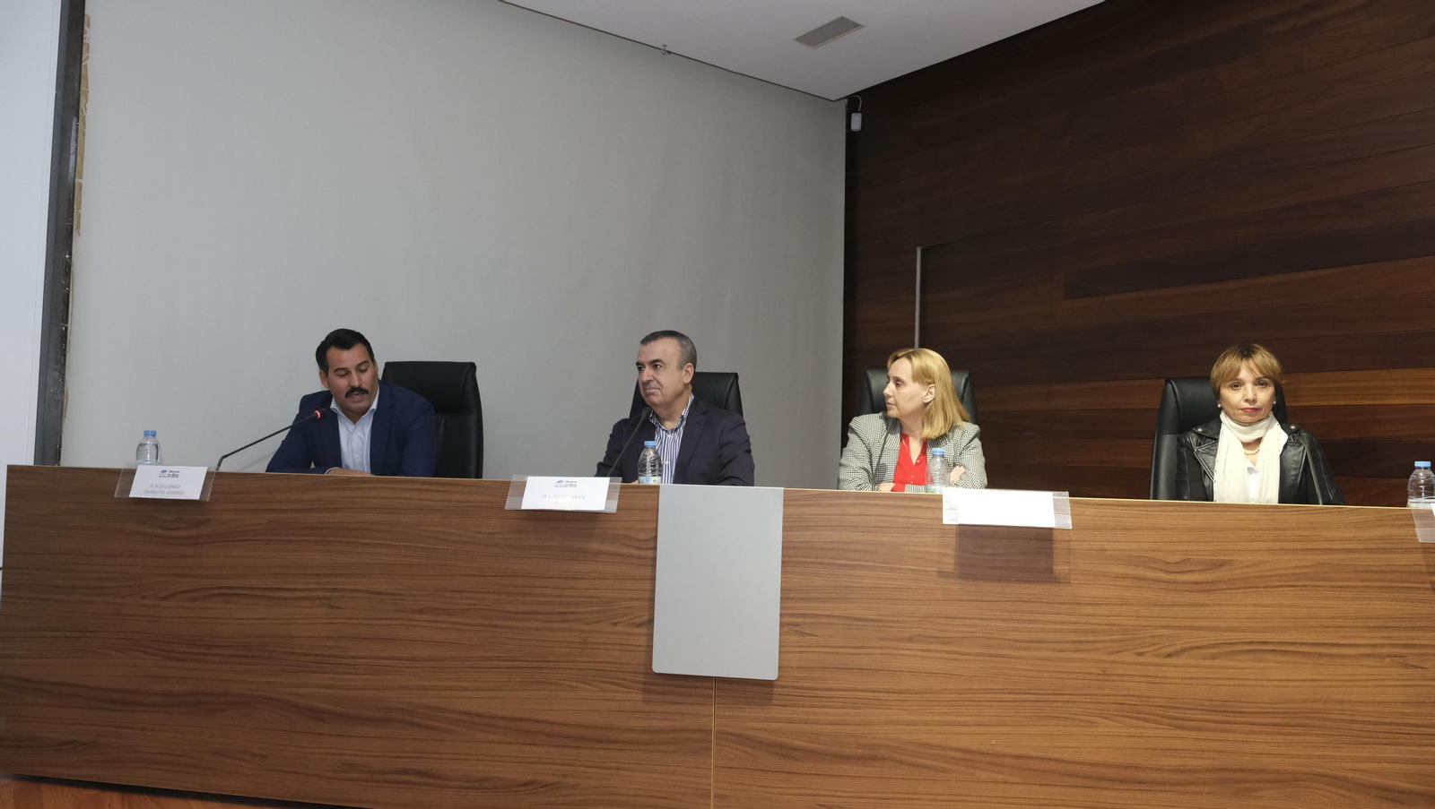 Iván Gómez, Lorenzo Silva, Noemí Trujillo y María del Mar Ruiz.