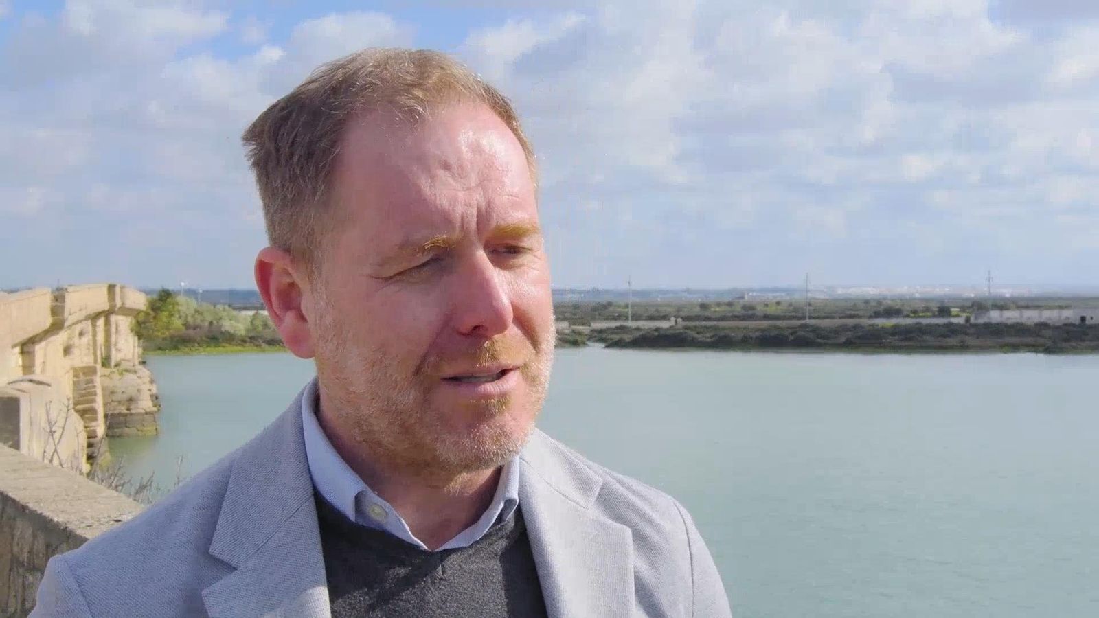 Fugas de agua en el Puente Zuazo