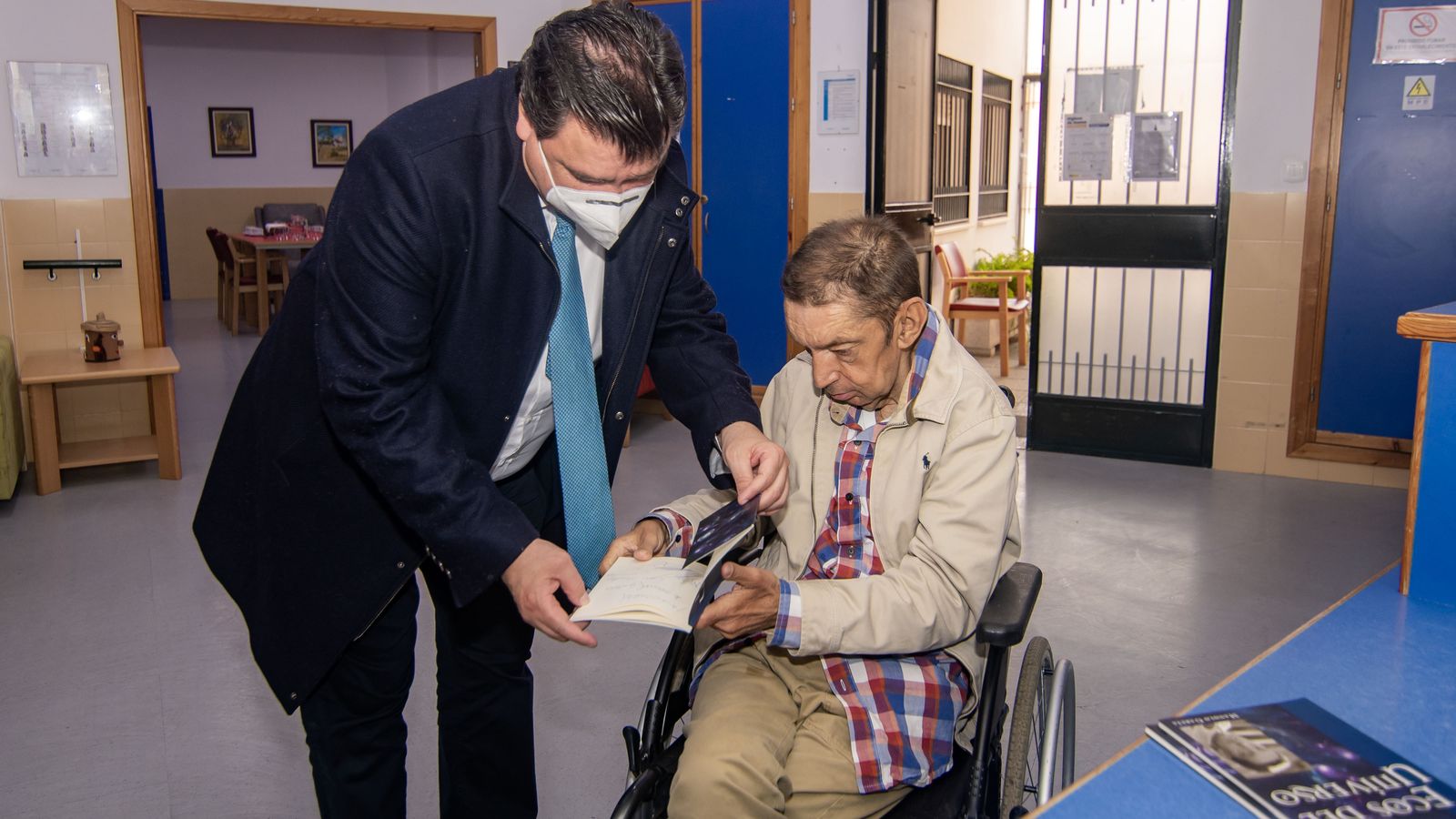 Visita del Gabriel Cruz a Aspacehu