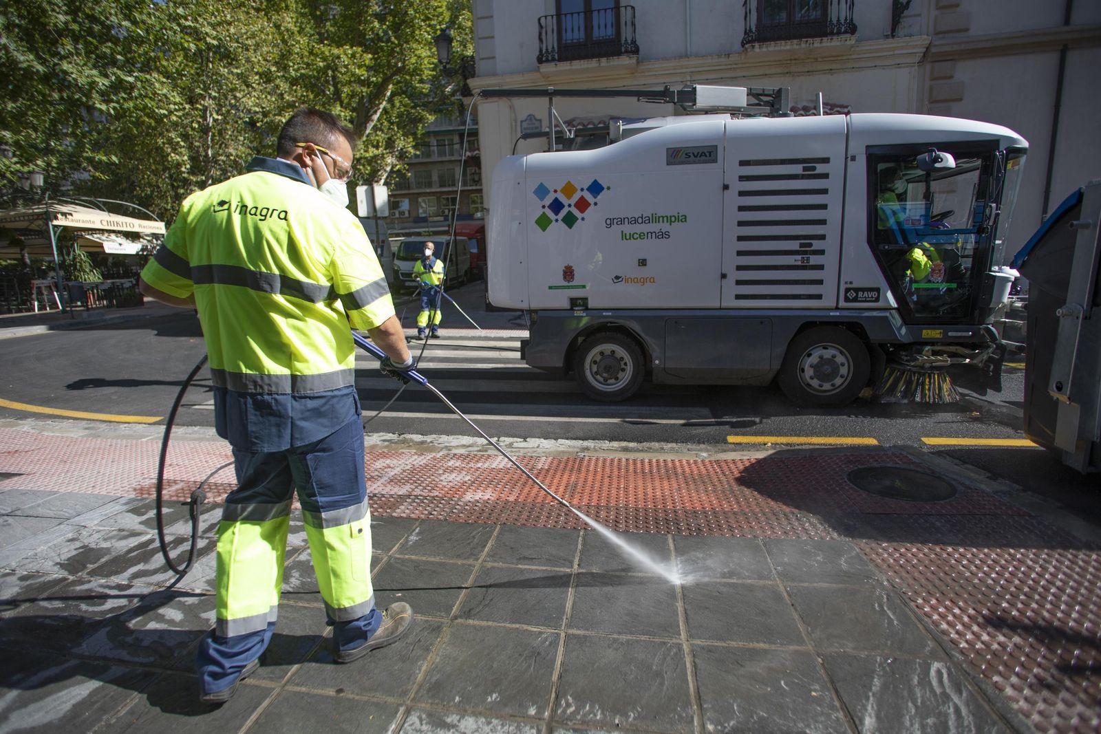 El gobierno municipal se defiende: los pliegos del PP para el contrato de basura de Granada, ni presentados y un "corta y pega" de Barcelona