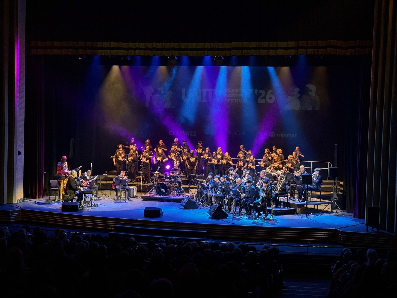 Unity Gospel Choir junto a Clasijazz Big Band en el Maestro Padilla.