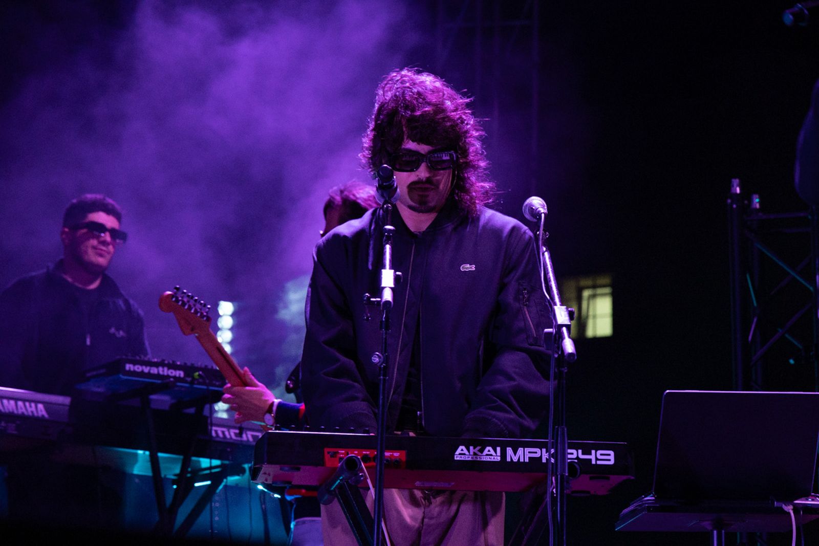 Feria de noche de San Lucas, Concierto de La Plazuela y La Mona Chita Rock, en imágenes