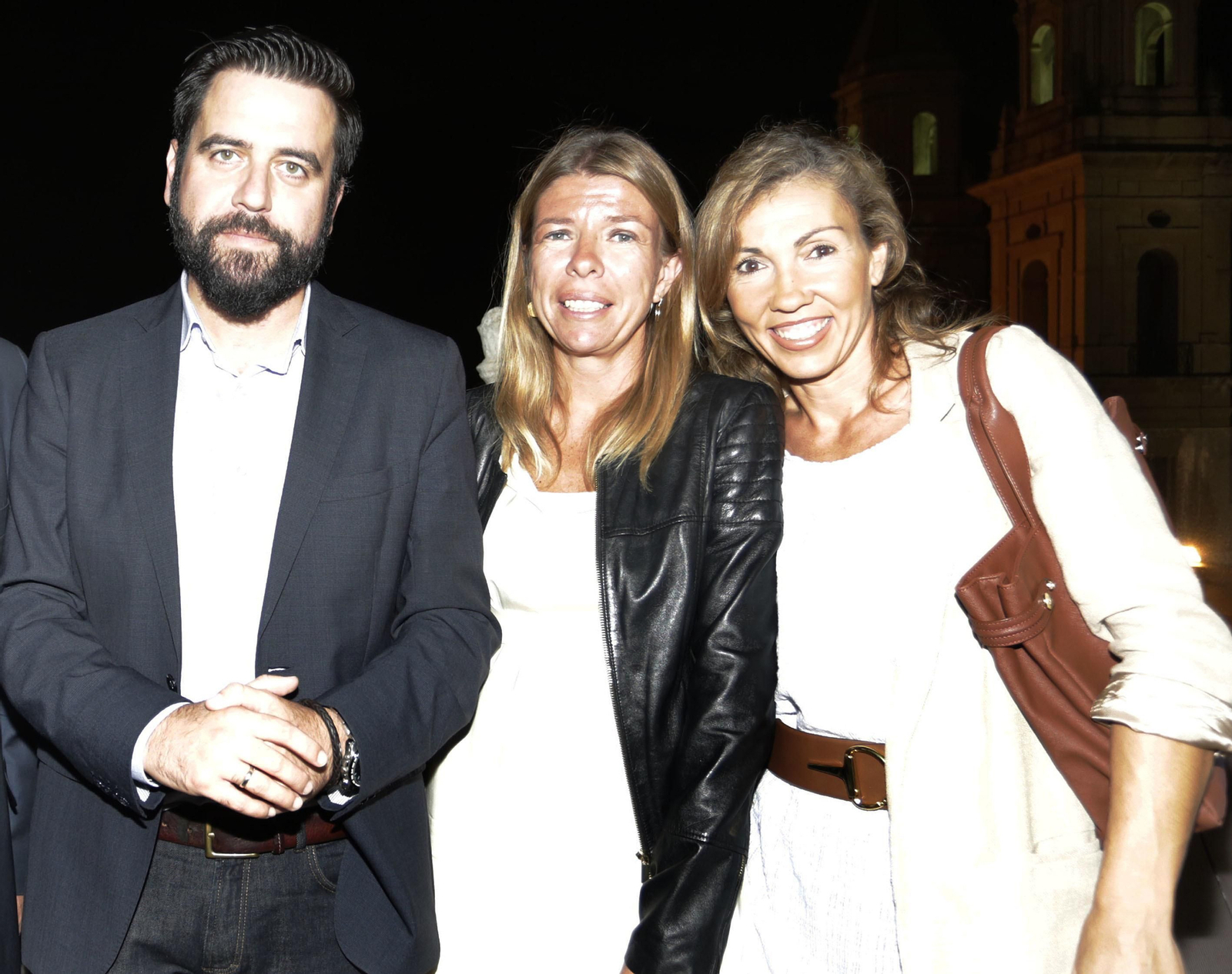 Fran González, junto a María del Mar Díez y Tania Barcelona.