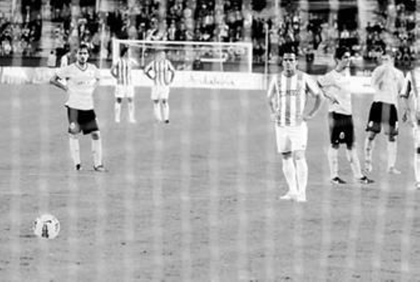 Apoño, a punto de patear el penalti que transformó ante el Espanyol.