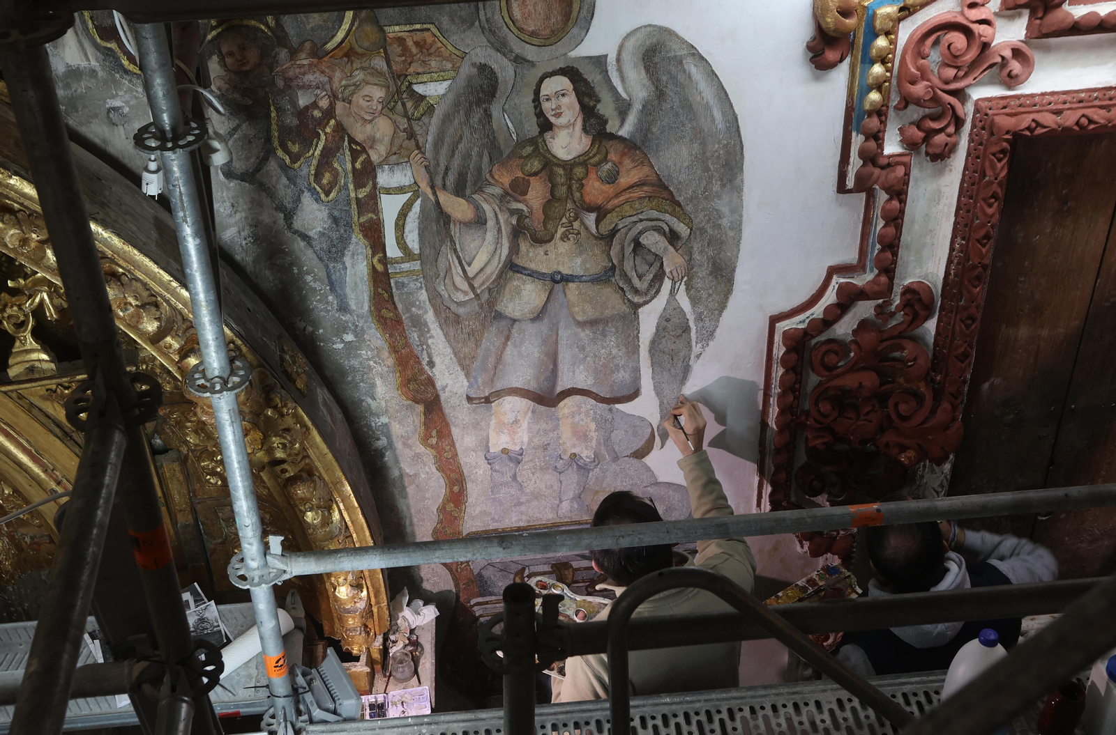 Restauración de las pinturas murales de la Iglesia de la Magdalena