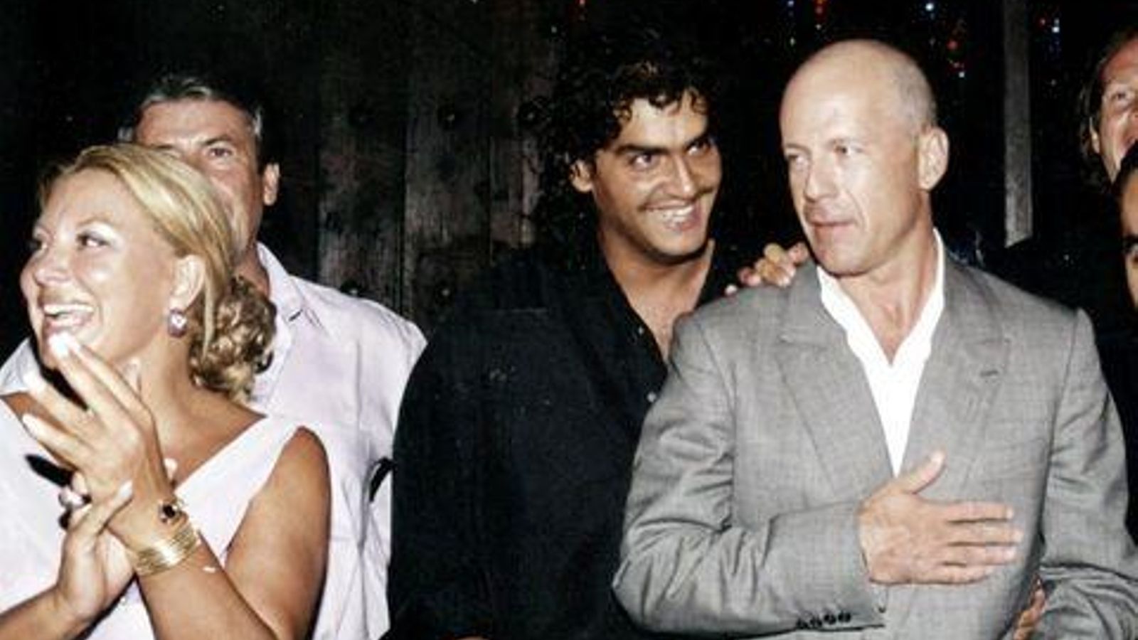 Olivia con Bruce Willis en su 'night club'.