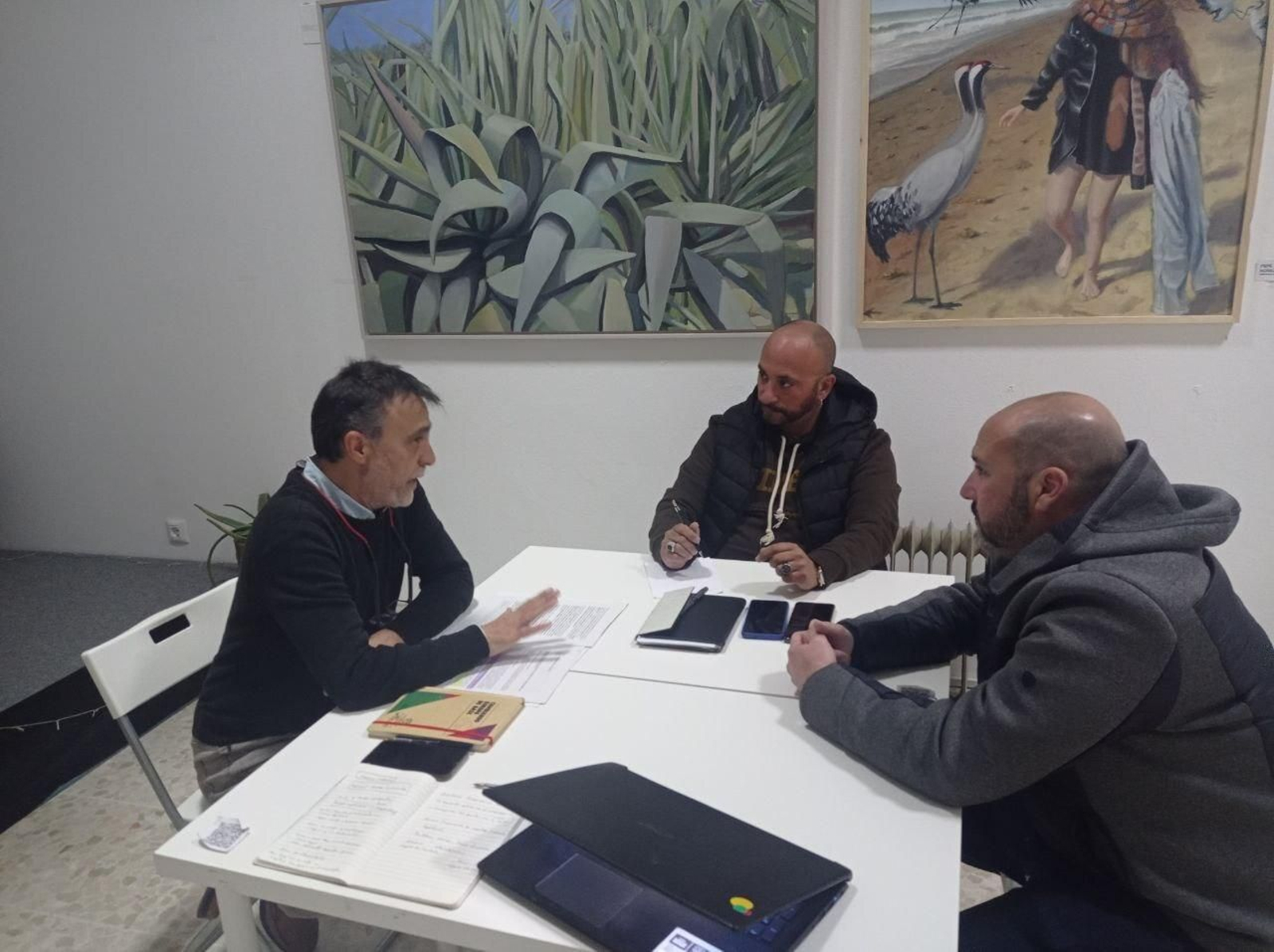 Carlos Fernández, con Alejandro García Núñez y Sergio Cabrera, de Teletaxi Jerez