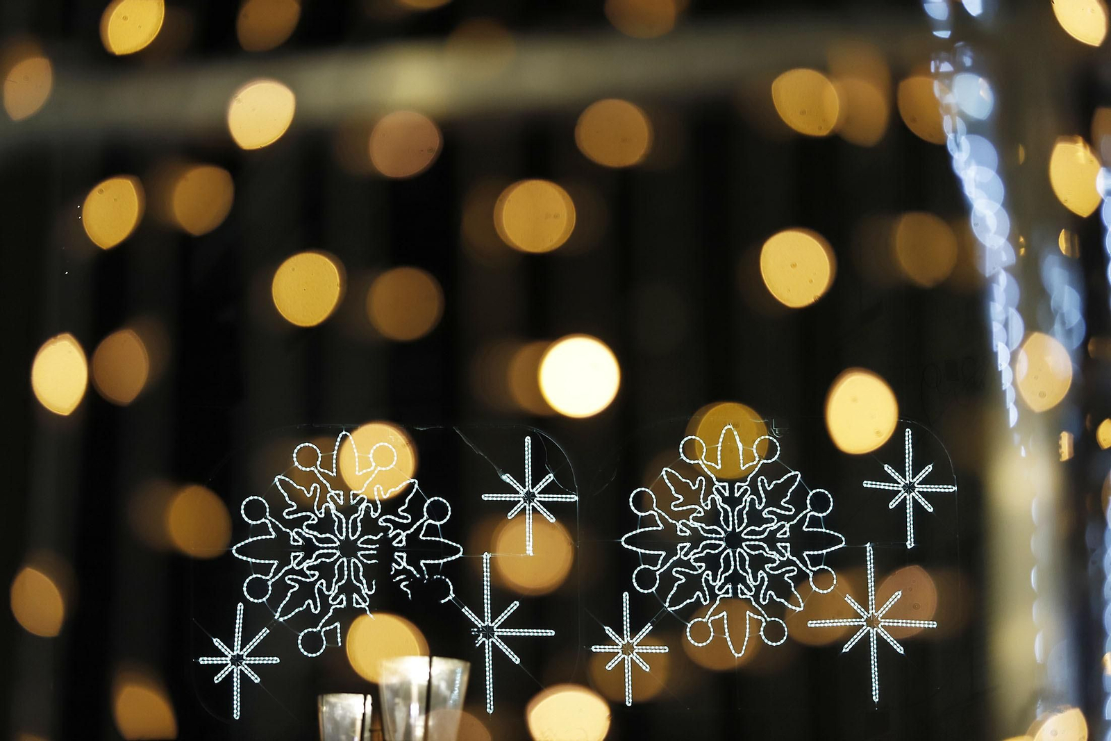 Imágenes del alumbrado navideño en las calles de Huelva
