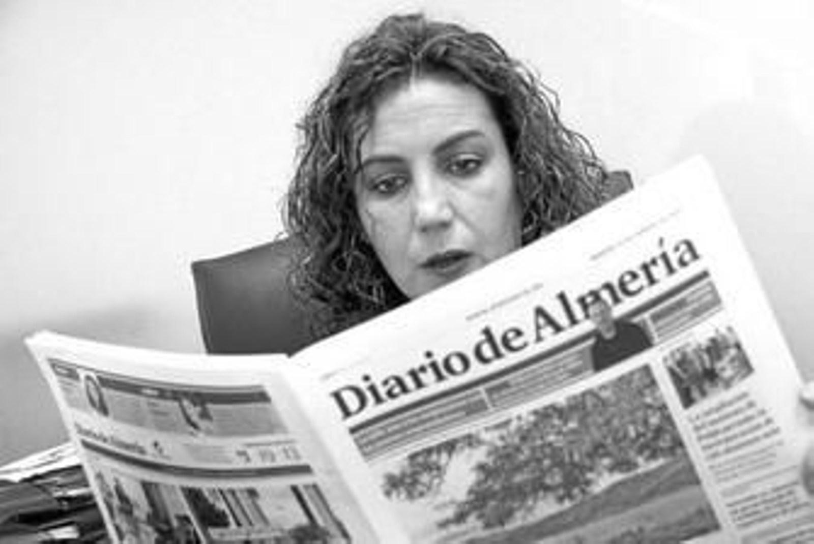 La coordinadora del IAM se preocupa por las inquietudes y problemas de las mujeres.